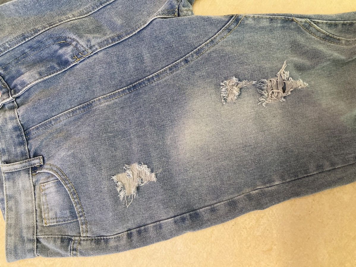 Vintage Blue ripped denims Size US 33 - 3 Thumbnail
