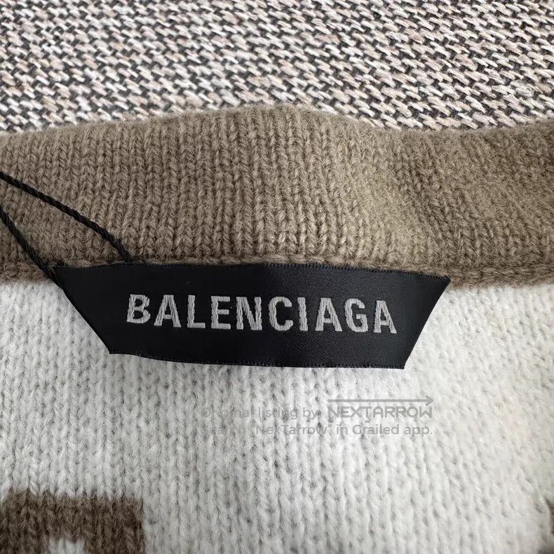 Balenciaga Balenciaga Color Blocked Logo Letter Round Neck Long Sleev Size US XS / EU 42 / 0 - 3 Thumbnail