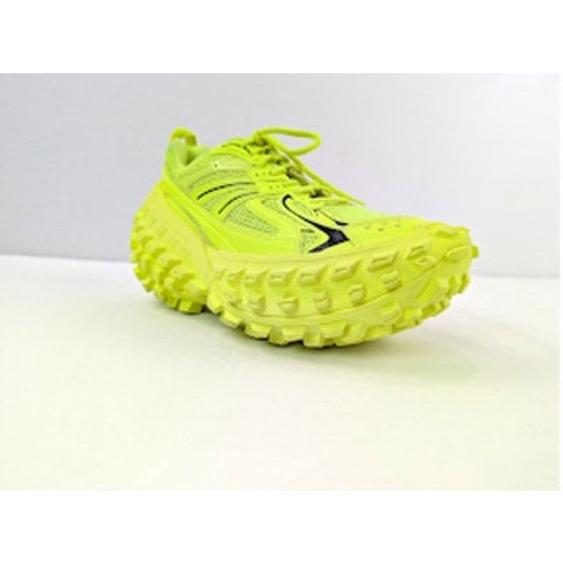 Balenciaga o1rshd1 Bouncer / Defender Sneaker in Fluo Yellow / Black Size US 11 / EU 44 - 2 Thumbnail