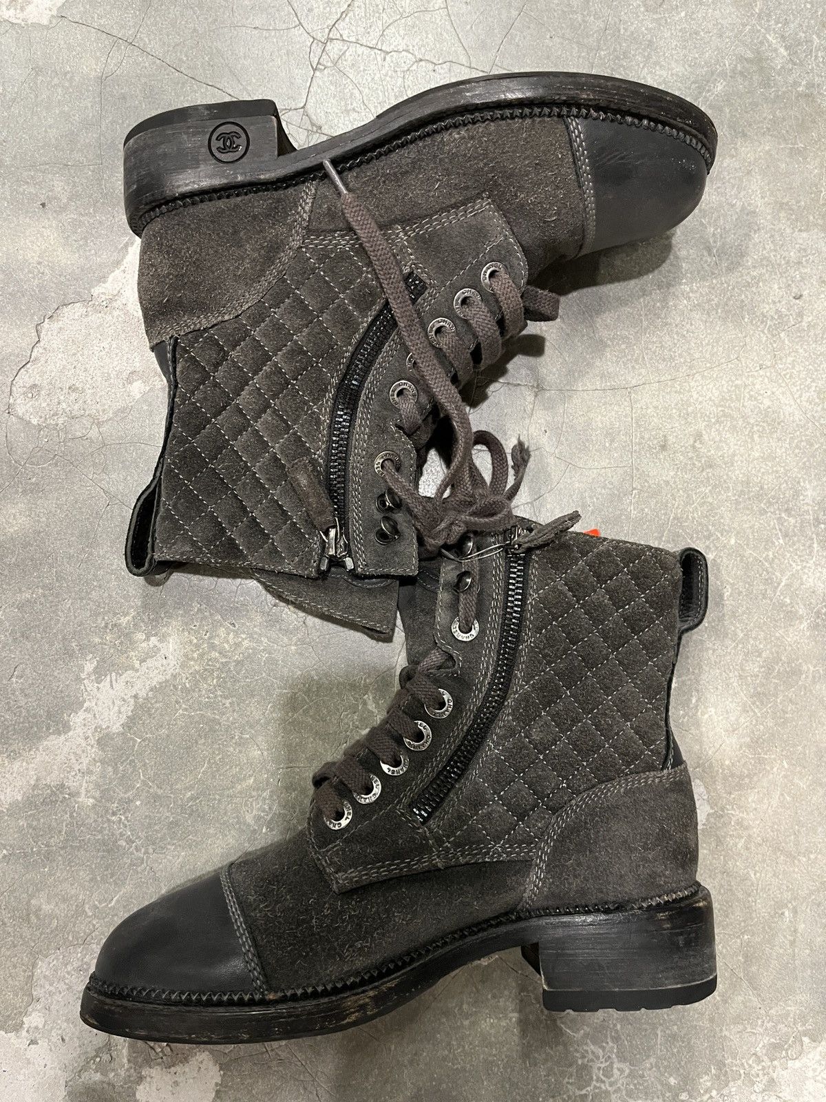 Chanel CHANEL Suede Quilted Combat Boots Size US 5 / IT 35 - 1 Thumbnail