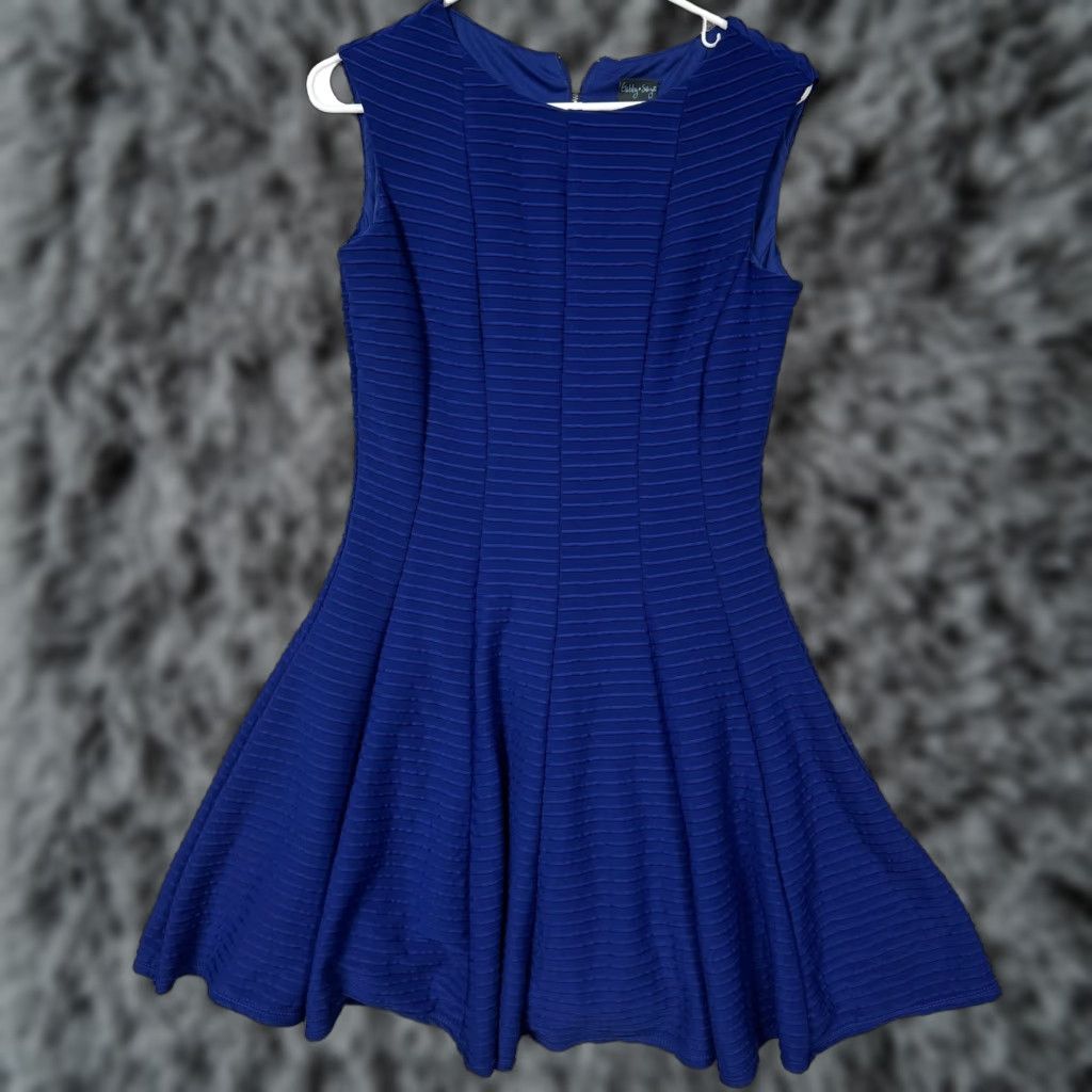 Vintage Gabby Skye Dress Sz 6 Textured Skater Feminine Chic Classic Date Night Cocktail Dress Size M / US 6-8 / IT 42-44 - 1 Thumbnail