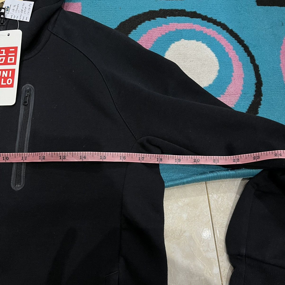 Japanese Brand × Uniqlo Uniqlo Men's Black Full Zip Hooded Jacket Size S Size US S / EU 44-46 / 1 - 7 Thumbnail
