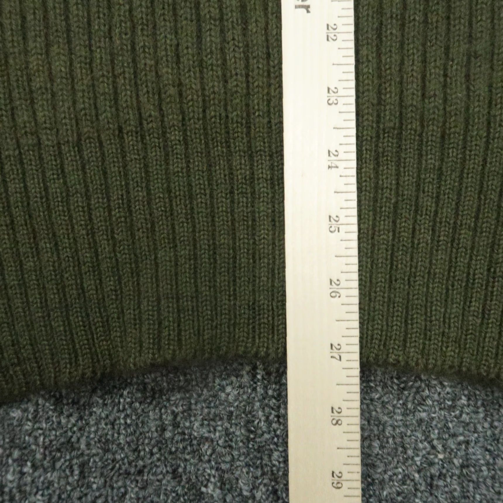 Commando VINTAGE USMC Sweater Men Small Green Wool Crew Neck Long Sleeve Jumper Pullover Winter Fall Spring All Seasons Mens S Green Wool USMC Sweater VTG Mens Size US S / EU 44-46 / 1 - 7 Thumbnail