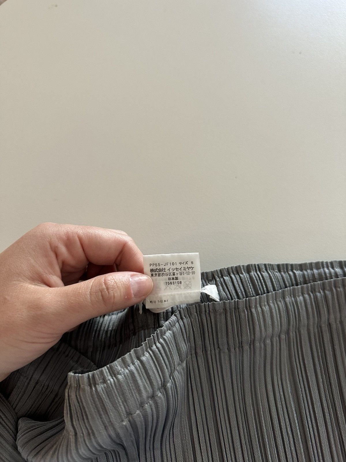 Pleats Please Issey Miyake Issey Miyake Pleats Please Pants Grey 5 Japan Minimalist Size 27" / US 4 / IT 40 - 7 Thumbnail