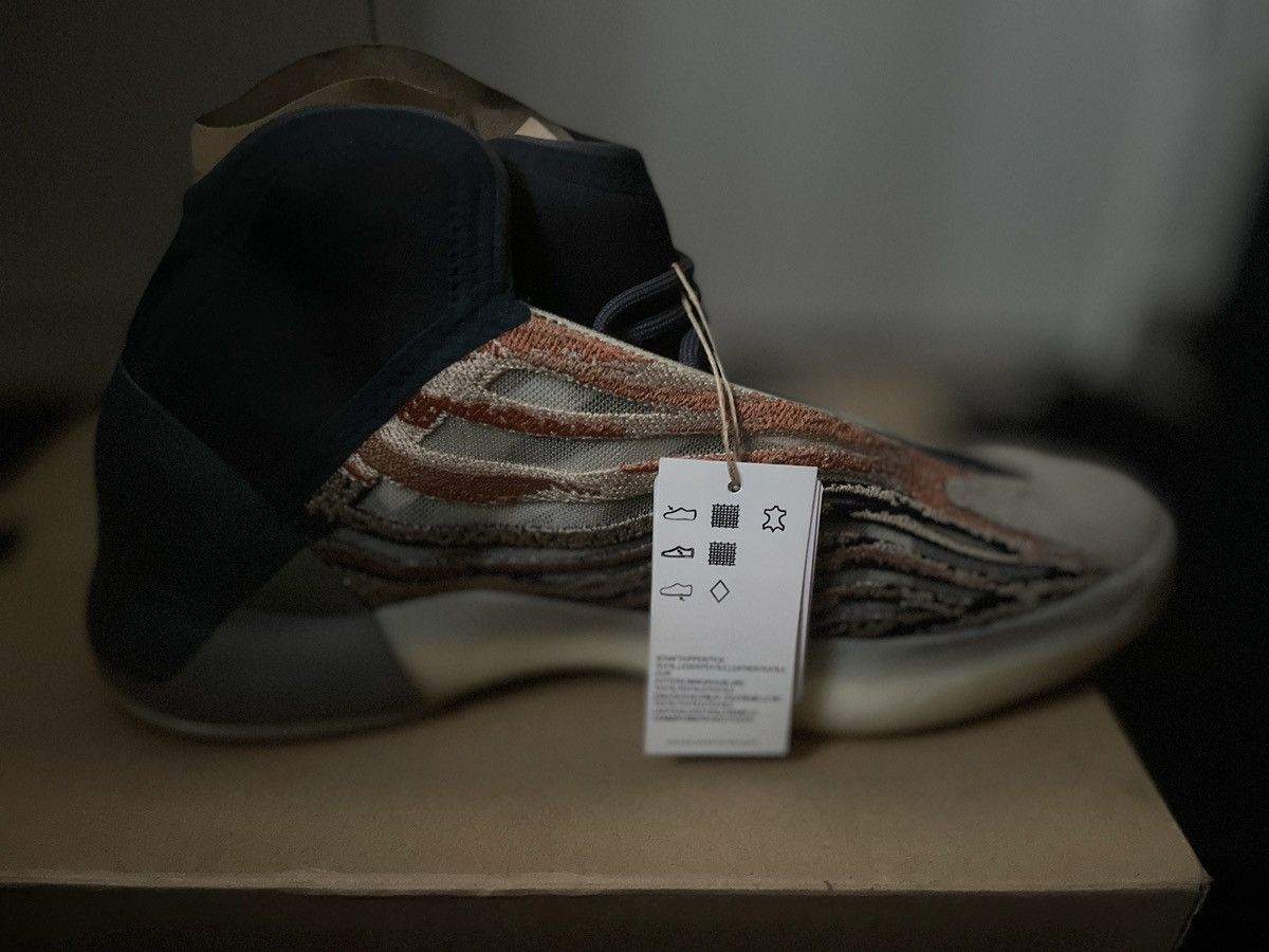 Nike adidas Yeezy QNTM Flash Orange Size US 12 / EU 45 - 6 Thumbnail