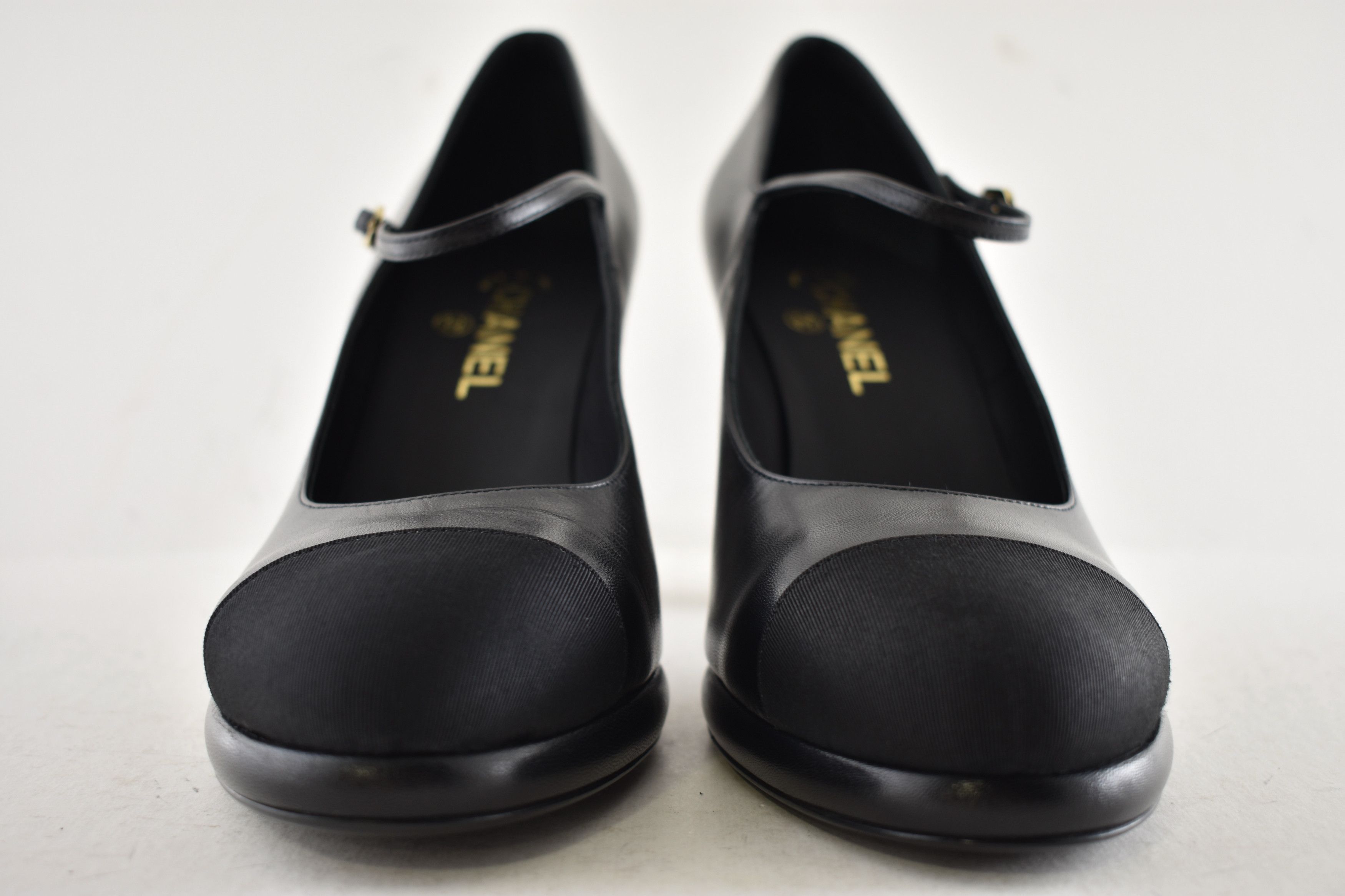 Chanel Chanel 24B CC Logo Ankle Strap Block Heel Platform Pumps 41 Size US 11 / IT 41 - 8 Thumbnail