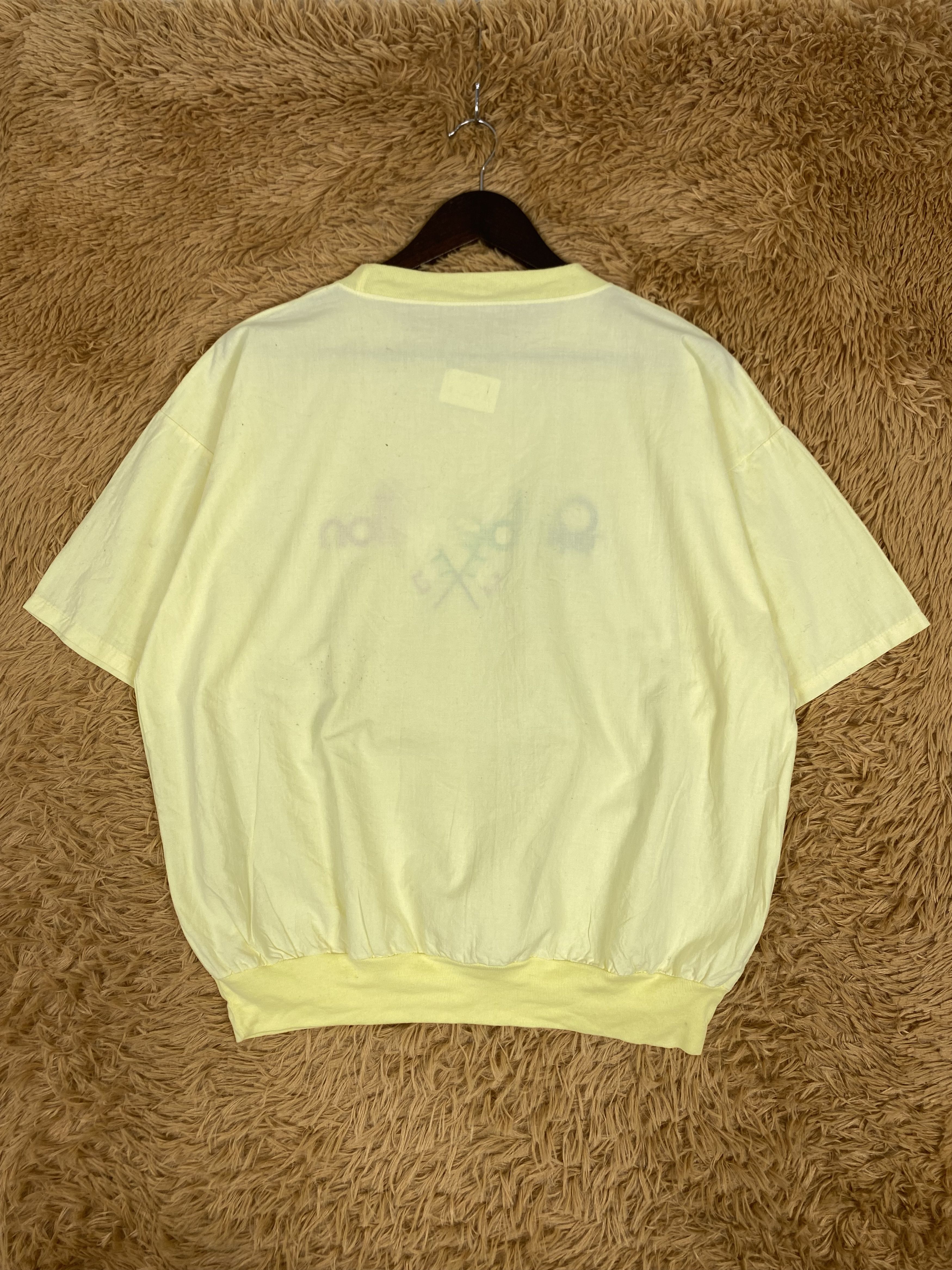 Benetton Vintage Benetton Shorts Sleeve T-Shirts PS0186 Size US M / EU 48-50 / 2 - 4 Thumbnail