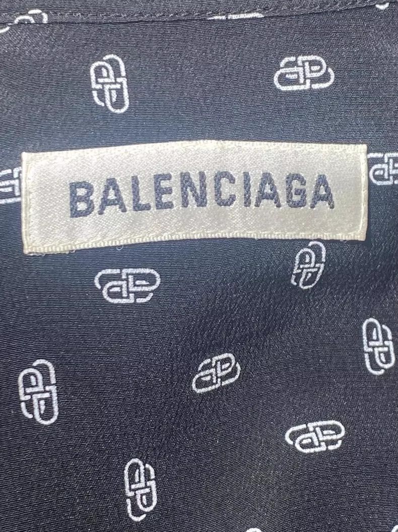 Balenciaga Balenciaga size 32 BB lock full logo mulberry silk shirt Size S / US 4 / IT 40 - 3 Thumbnail
