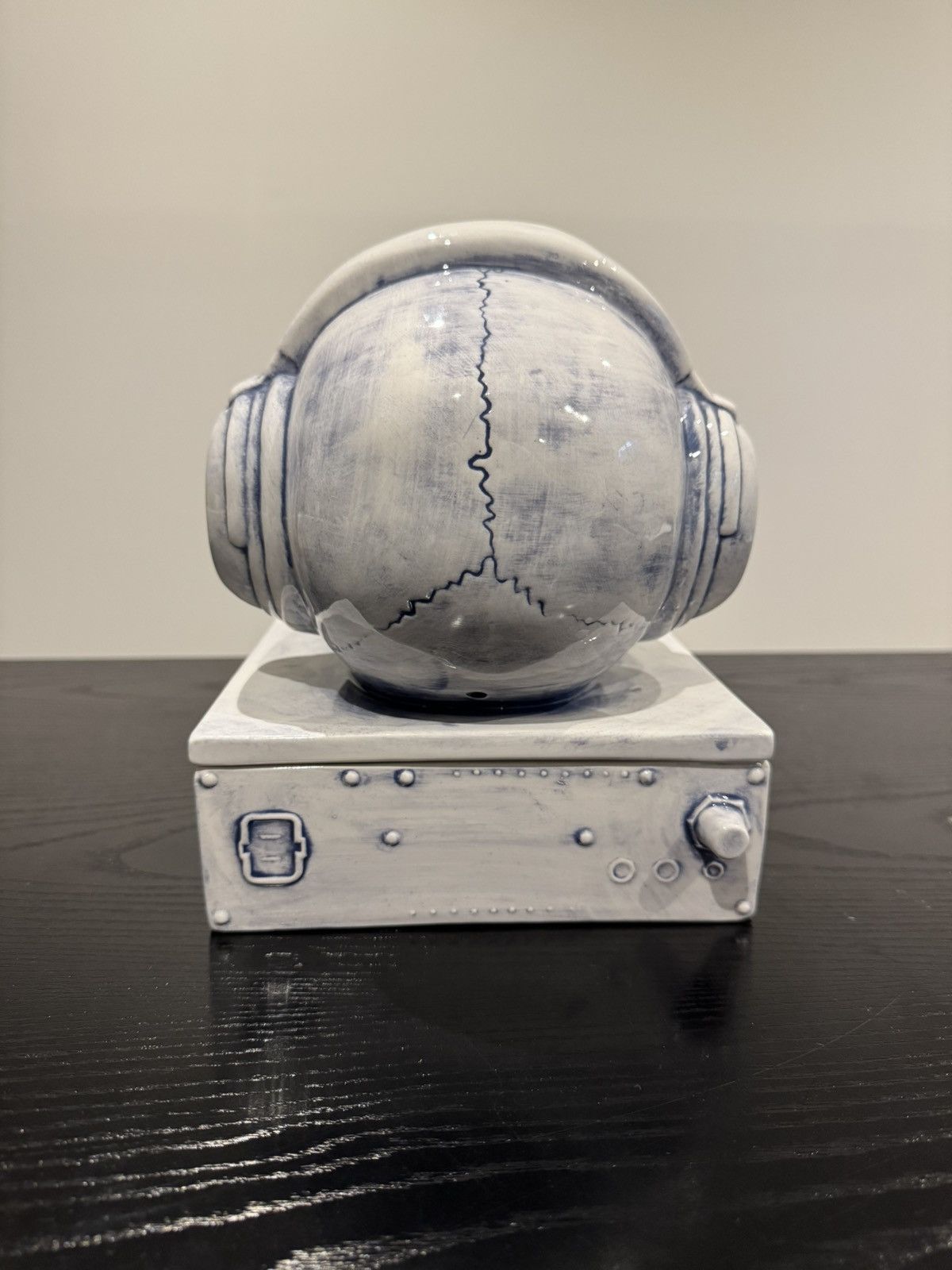 Neighborhood Neighborhood Radio Skull Booze Incense Chamber Size ONE SIZE - 4 Thumbnail