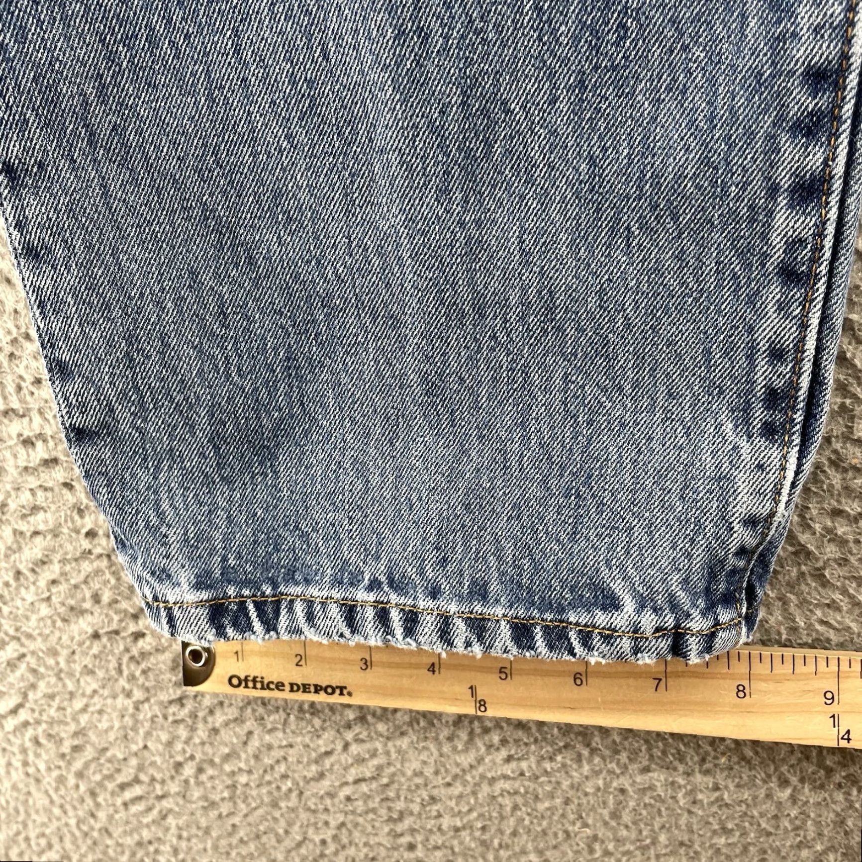 Levi's VINTAGE Levis 501 Jeans 34x31 Blue Whisker Denim Button Fly Skate 90s Streetwear Mens Jeans Size US 34 / EU 50 - 4 Thumbnail