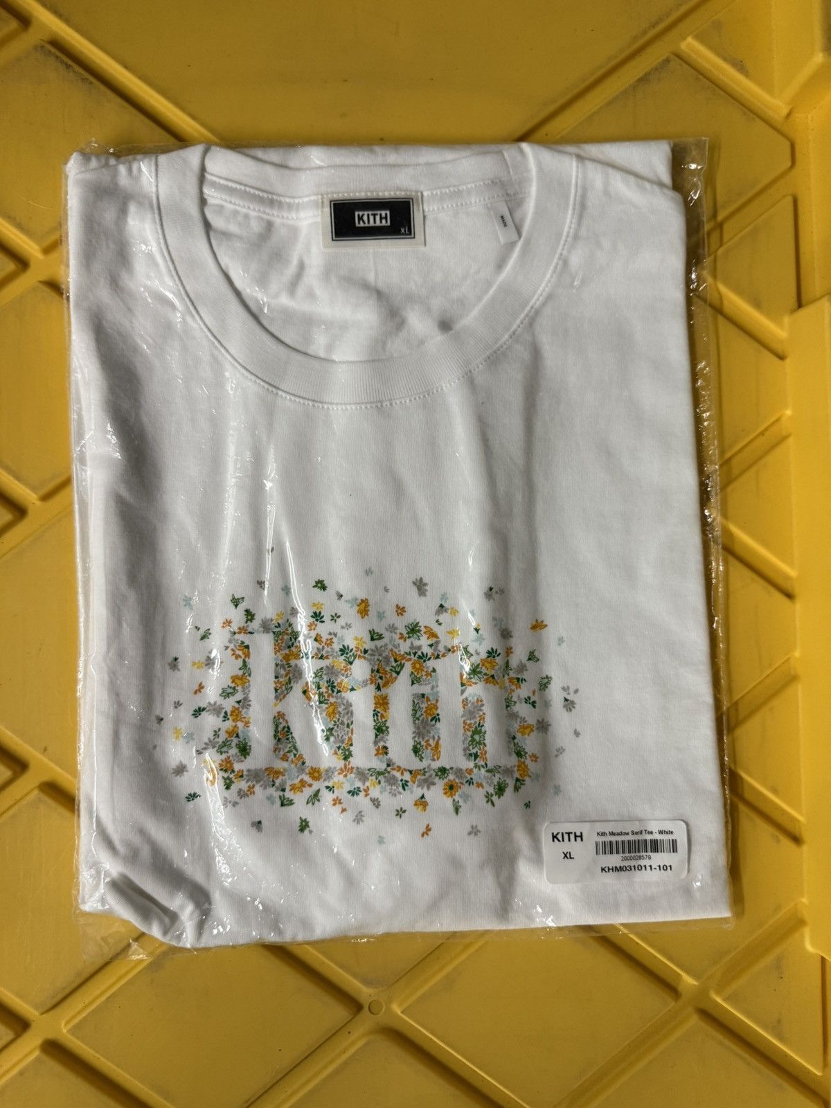トップス Kith Meadow Serif Tee XL KITH Meadow Serif Tee - Nocturnal T-Shirt Men's Size XL