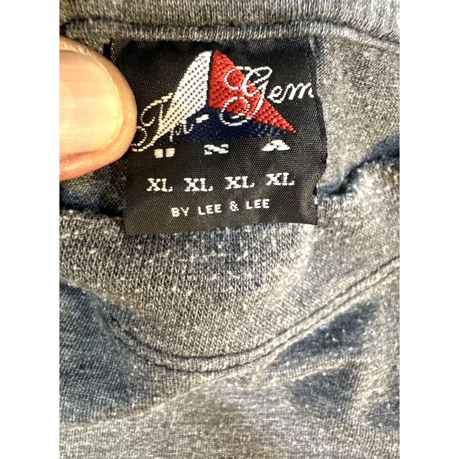 Lee VINTAGE Lee & Lee New York Baller T-Shirt XL Gray 90s Streetwear Mens Shirt Size US XL / EU 56 / 4 - 3 Thumbnail