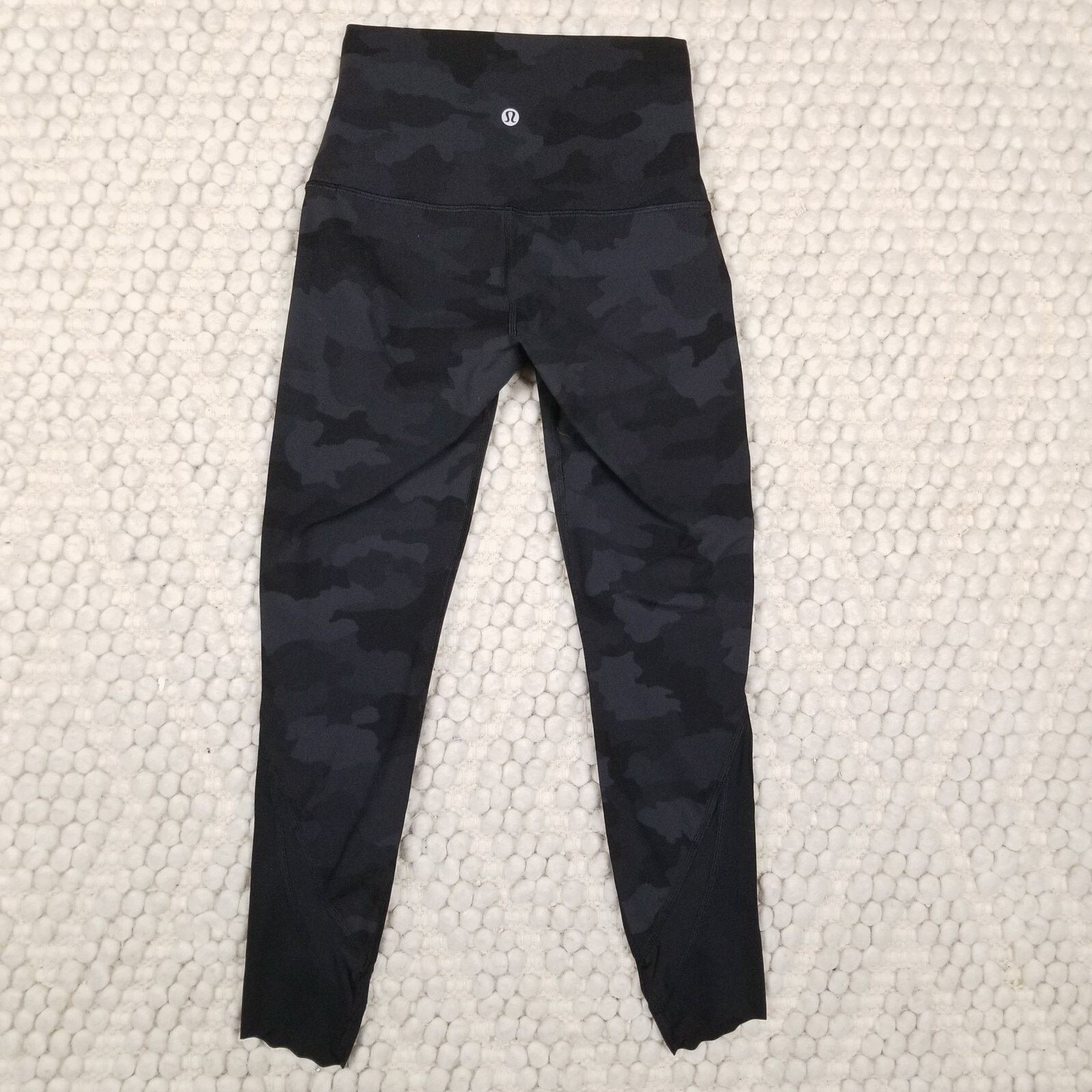 Lululemon Lululemon Wunder Under Crop High-Rise Sz 2 Size 26" / US 2 / IT 38 - 5 Thumbnail