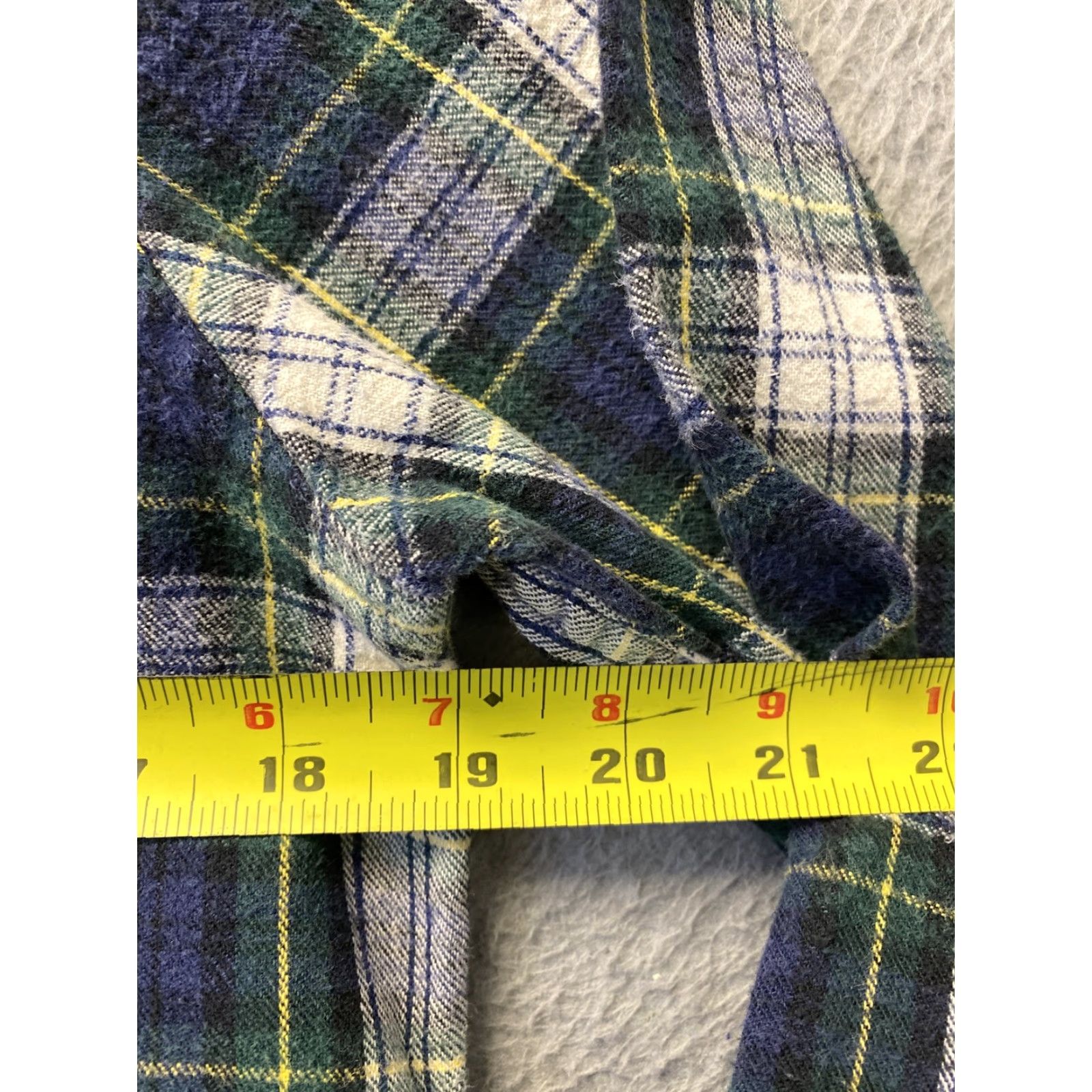 Vintage VINTAGE LL Bean Womens Petite Button Up Shirt Cotton Plaid Long Sleeve Casual Green M Size M / US 6-8 / IT 42-44 - 4 Thumbnail