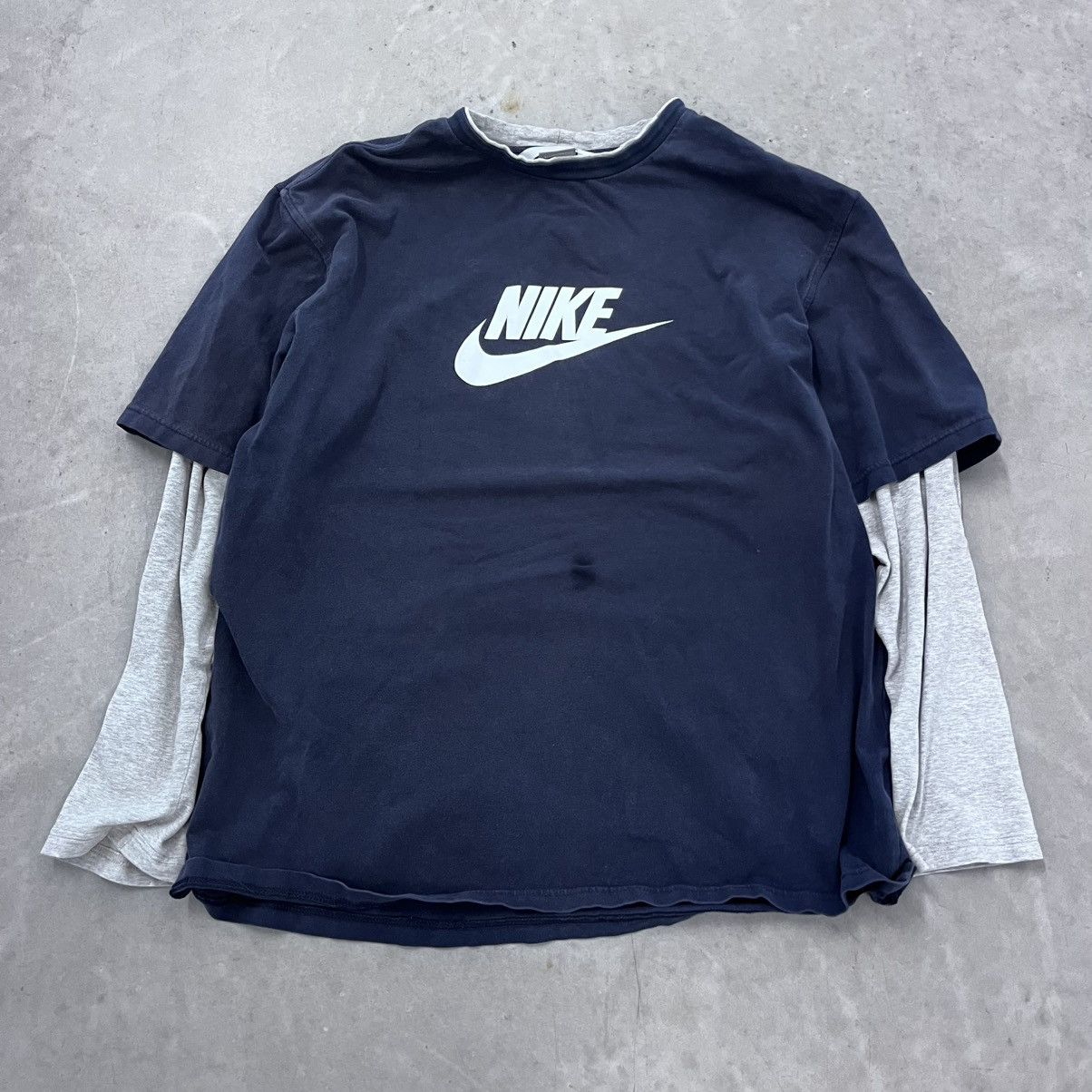 Nike CRAZY Y2K Nike Skater Tshirt dual long sleeve and navy shirt Size US XL / EU 56 / 4 - 1 Thumbnail
