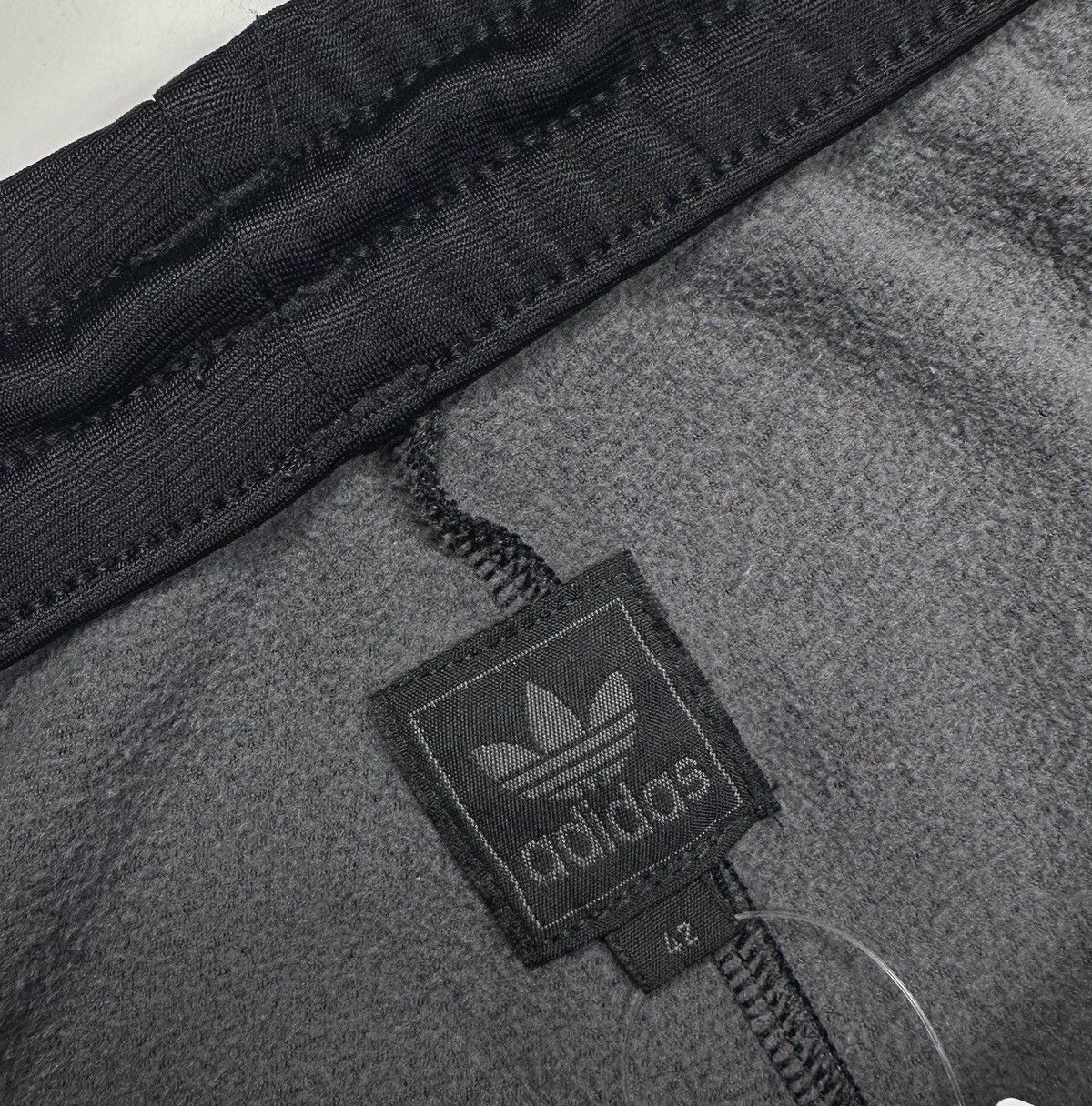 Adidas Vintage Adidas Track Pants Size 36'x30' Size US 36 / EU 52 - 16 Thumbnail