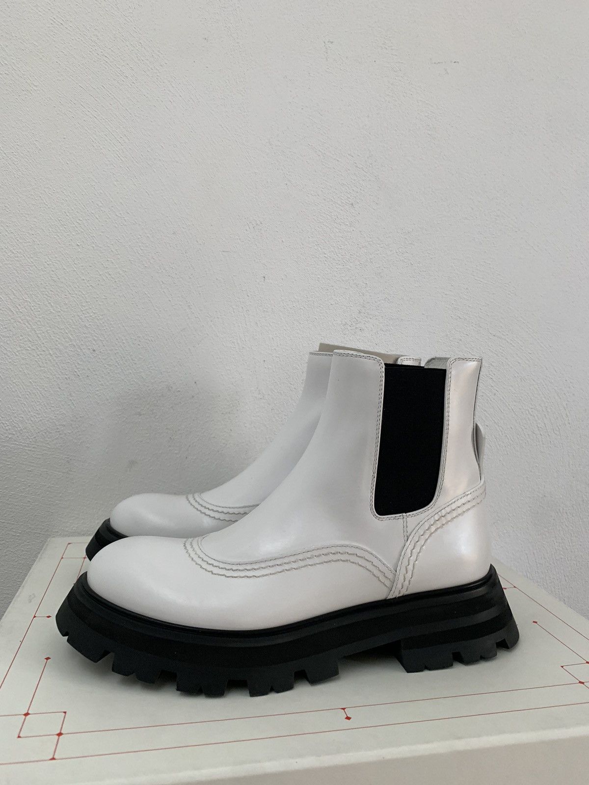 Alexander McQueen Alexander McQueen Leather Boots Size US 7.5 / IT 37.5 - 6 Thumbnail
