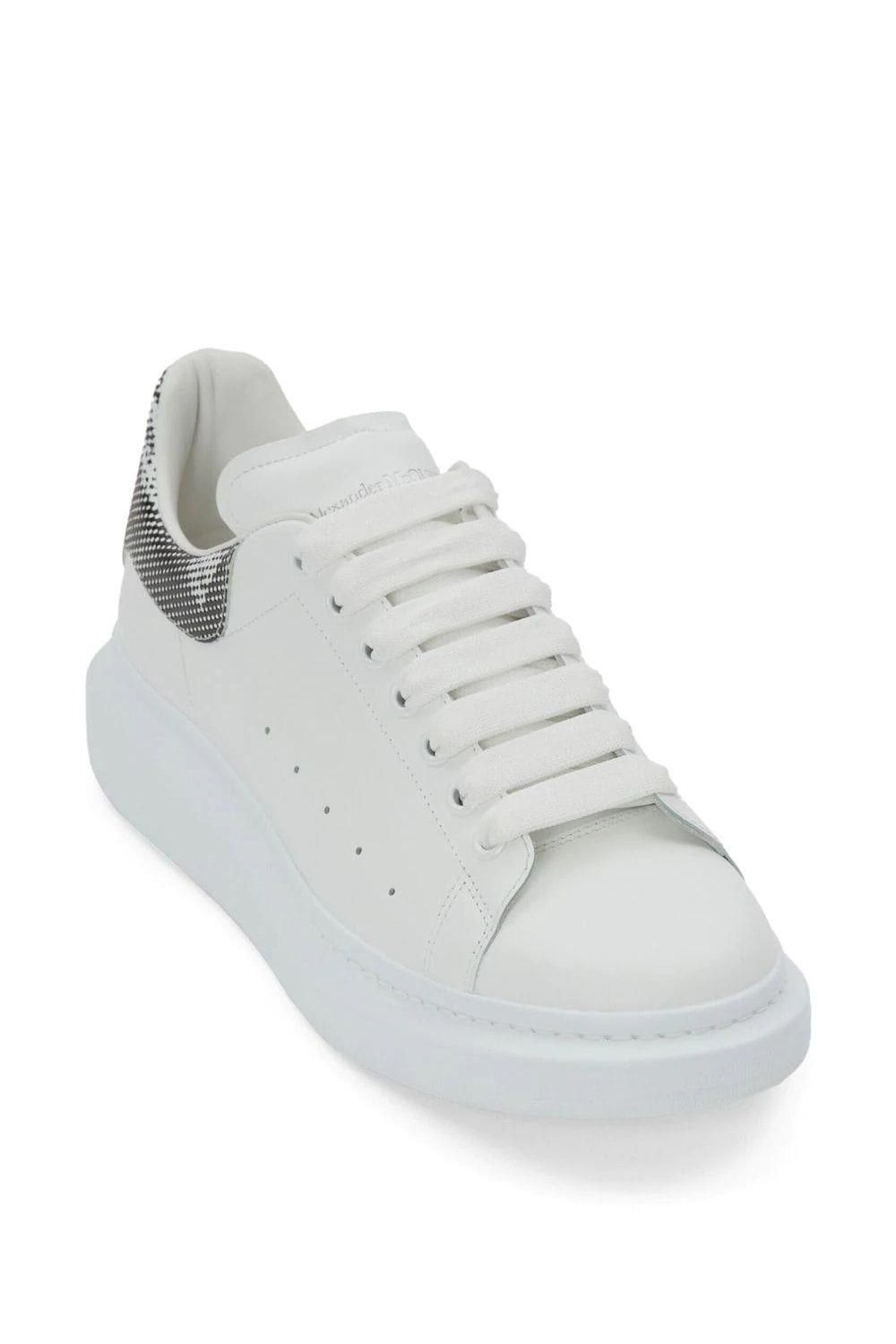 Alexander McQueen o1w1db10725 Pixelated Oversized Sneaker in White Size US 15 / EU 48 - 2 Thumbnail