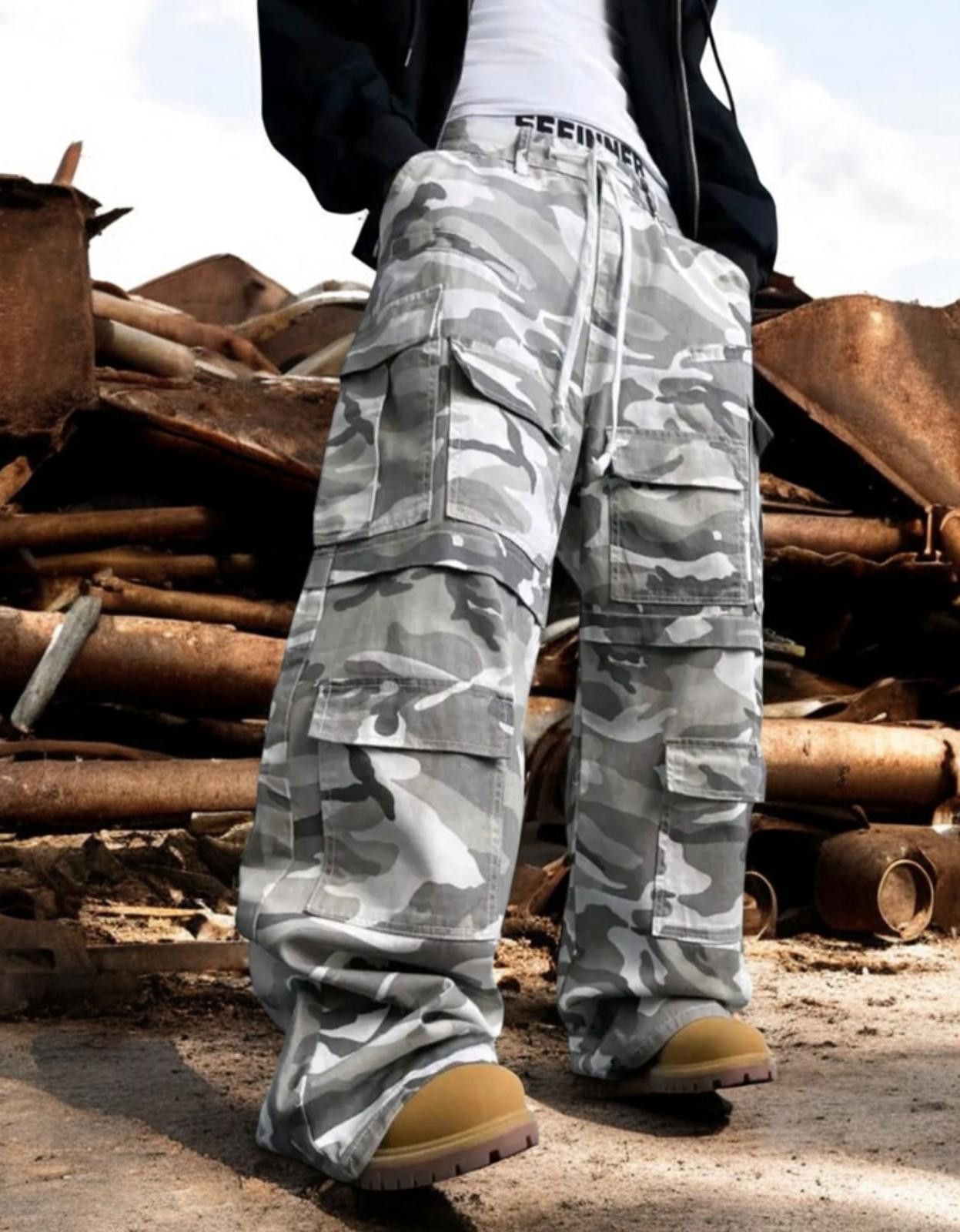 Vintage Camo Baggy Multi - Pocket Cargo Pants Size US 32 / EU 48 - 1 Thumbnail