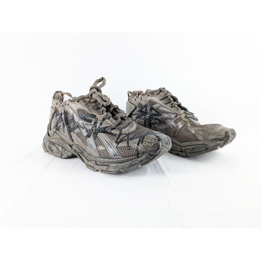 Balenciaga o1rshd1 Monocolor Graffiti Mesh Runner in Dark Taupe/Black Size US 12 / EU 45 - 5 Thumbnail