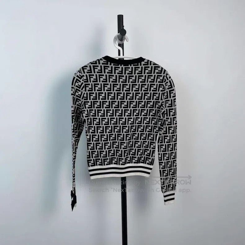 Fendi Fendi Black and white color-blocked cotton sweater Size XS / US 0-2 / IT 36-38 - 2 Thumbnail