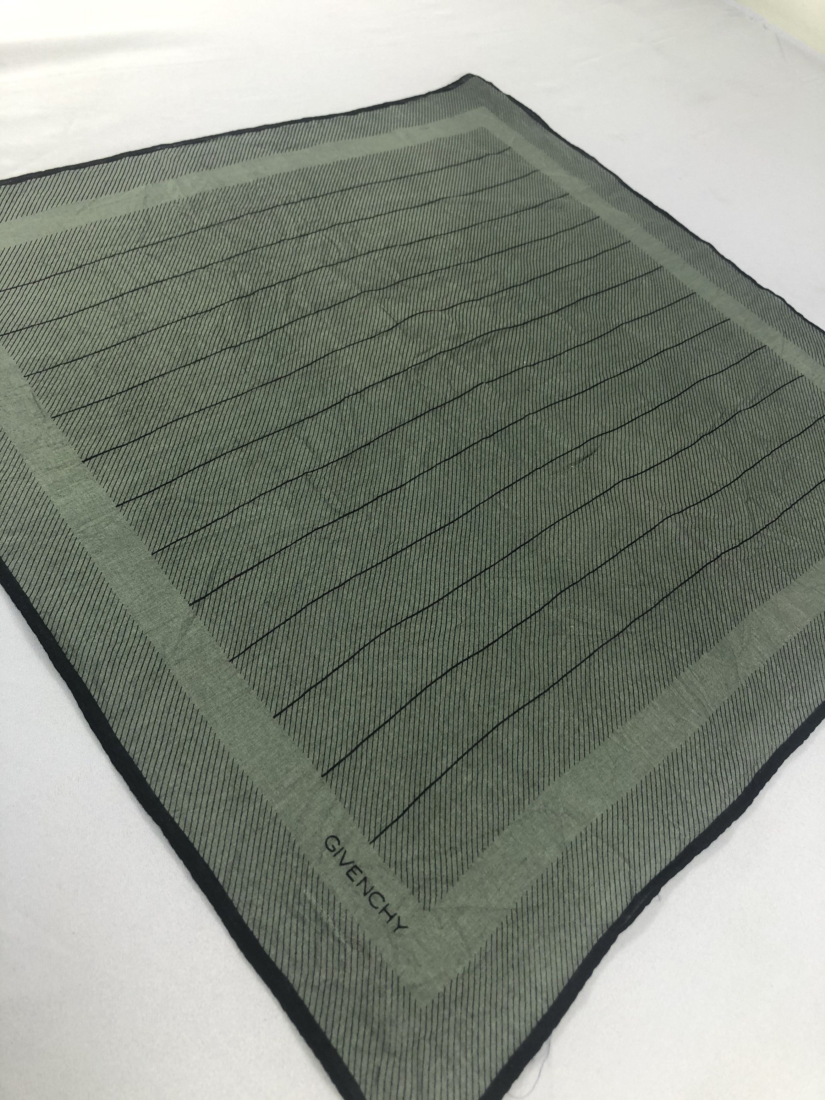Vintage Givenchy Handkerchief / Bandana / Neckerchief Size ONE SIZE - 4 Thumbnail