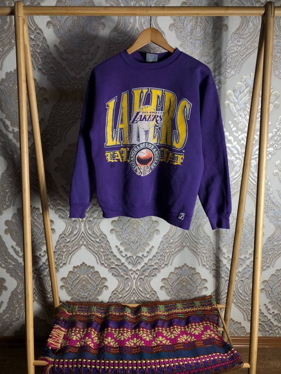 NBA Streetwear Vintage VERY RARE LOS ANGELS LAKERS SWEATSHIRT BIG LOGO BRYANT 90s Grailed