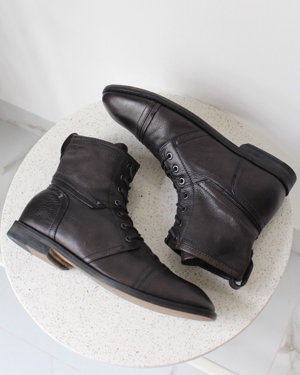 Vintage SS2015 GUESS BLACK LEATHER CAP TOE BOOTS Size US 11 / EU 44 - 5 Thumbnail