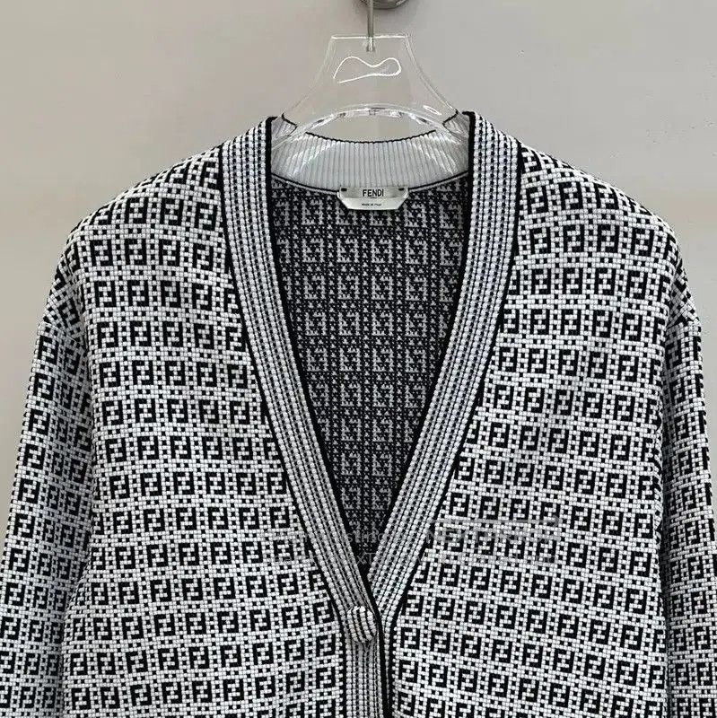 Fendi Fendi Gray Long Sleeve Knit Sweater . Size US S / EU 44-46 / 1 - 3 Thumbnail