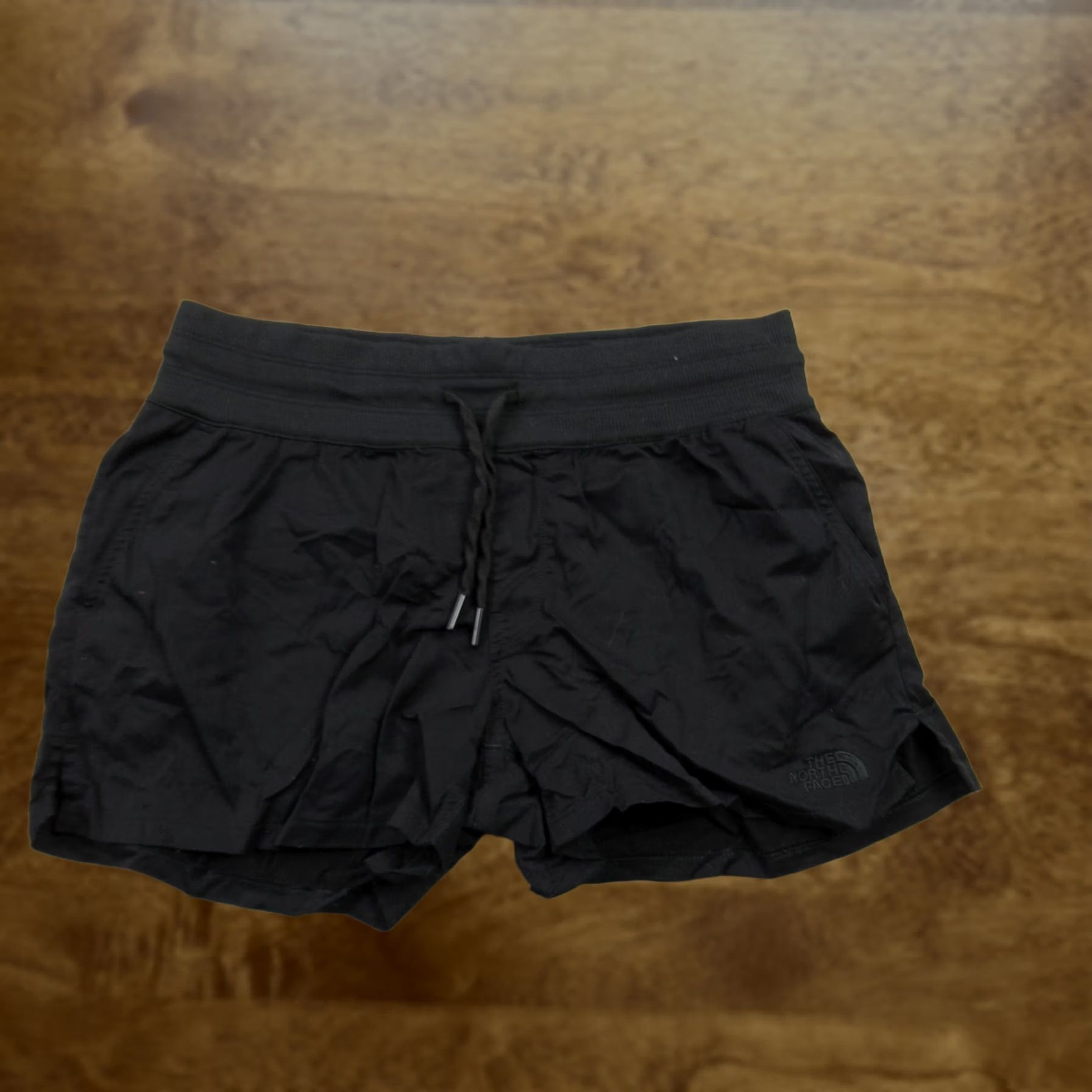 The North Face North Face Shorts Womens Small Black Lightweight Activewear Workout Pockets Size 28" / US 6 / IT 42 - 1 Thumbnail