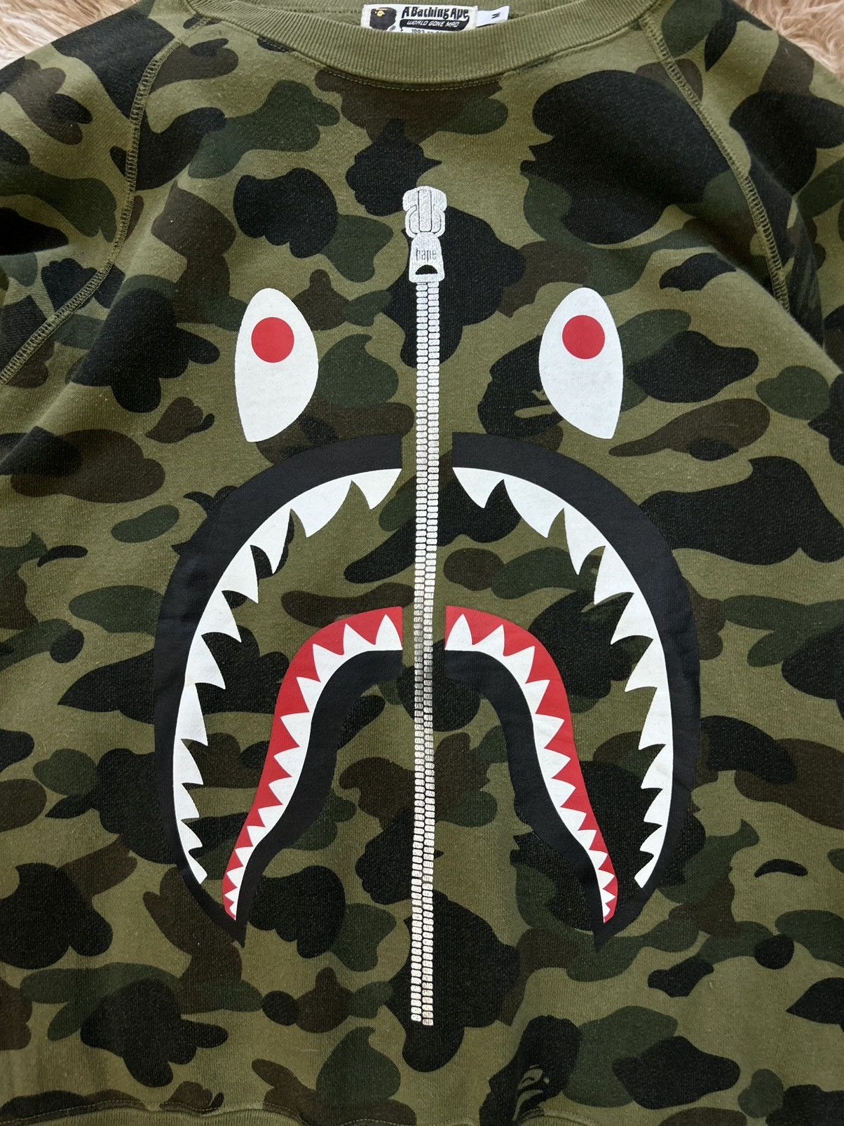 Bape 💥CRAZY💥 BAPE SHARK 1ST CAMO CREWNECK SWEATSHIRT Size US M / EU 48-50 / 2 - 3 Thumbnail
