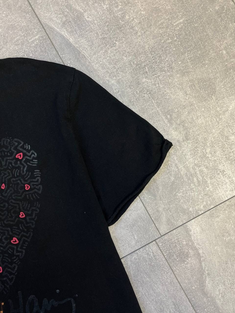 Keith Haring × Vintage Men’s overprint logo Keith Haring tee Size US M / EU 48-50 / 2 - 4 Thumbnail