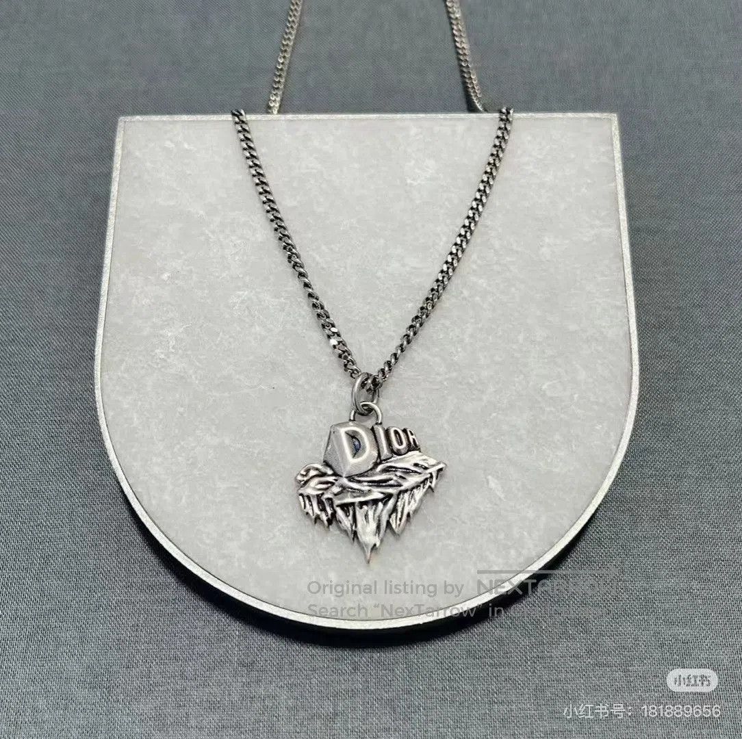 Dior Dior AsteroDior Pendant Necklace. Size ONE SIZE - 5 Thumbnail