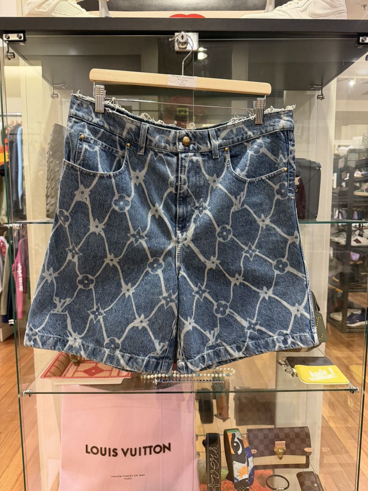 Louis Vuitton Louis Vuitton Fishnet Monogram Denim Shorts Size US 30 / EU 46 - 1 Thumbnail