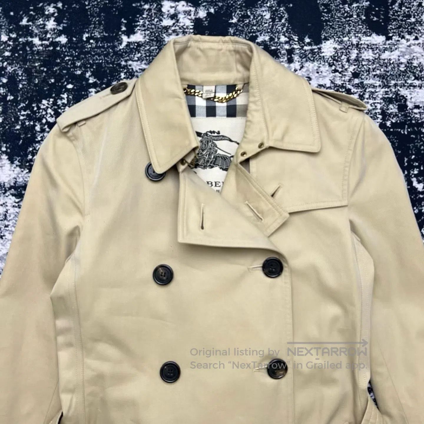 Burberry Burberry Kensington Khaki Short Trench Coat| Size XXS / US 00 / IT 34 - 2 Thumbnail