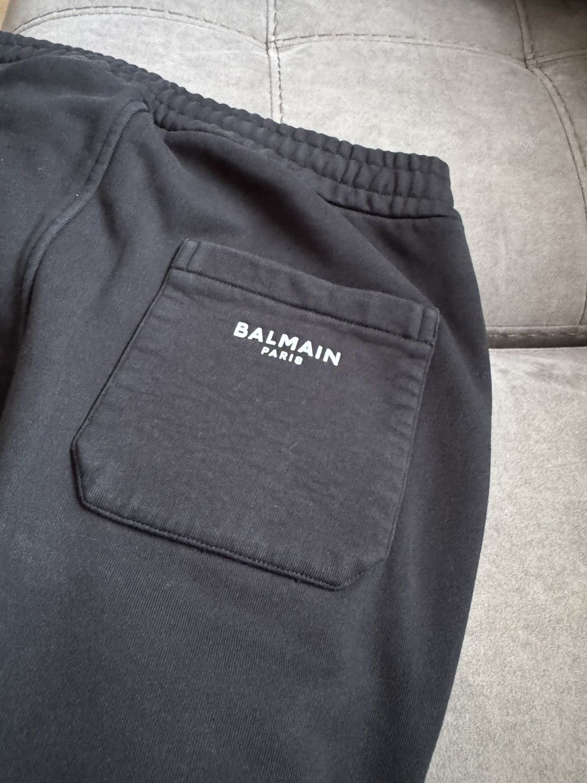 Balmain BALMAIN joggers STUDY/SEE real tape measurements in photos Size US 29 - 12 Thumbnail