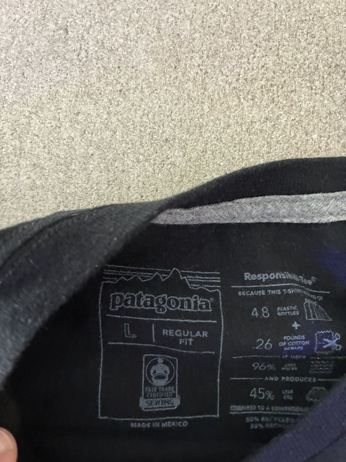 Patagonia Patagonia Black Logo Tee Back Graphic Size L Size US L / EU 52-54 / 3 - 4 Thumbnail