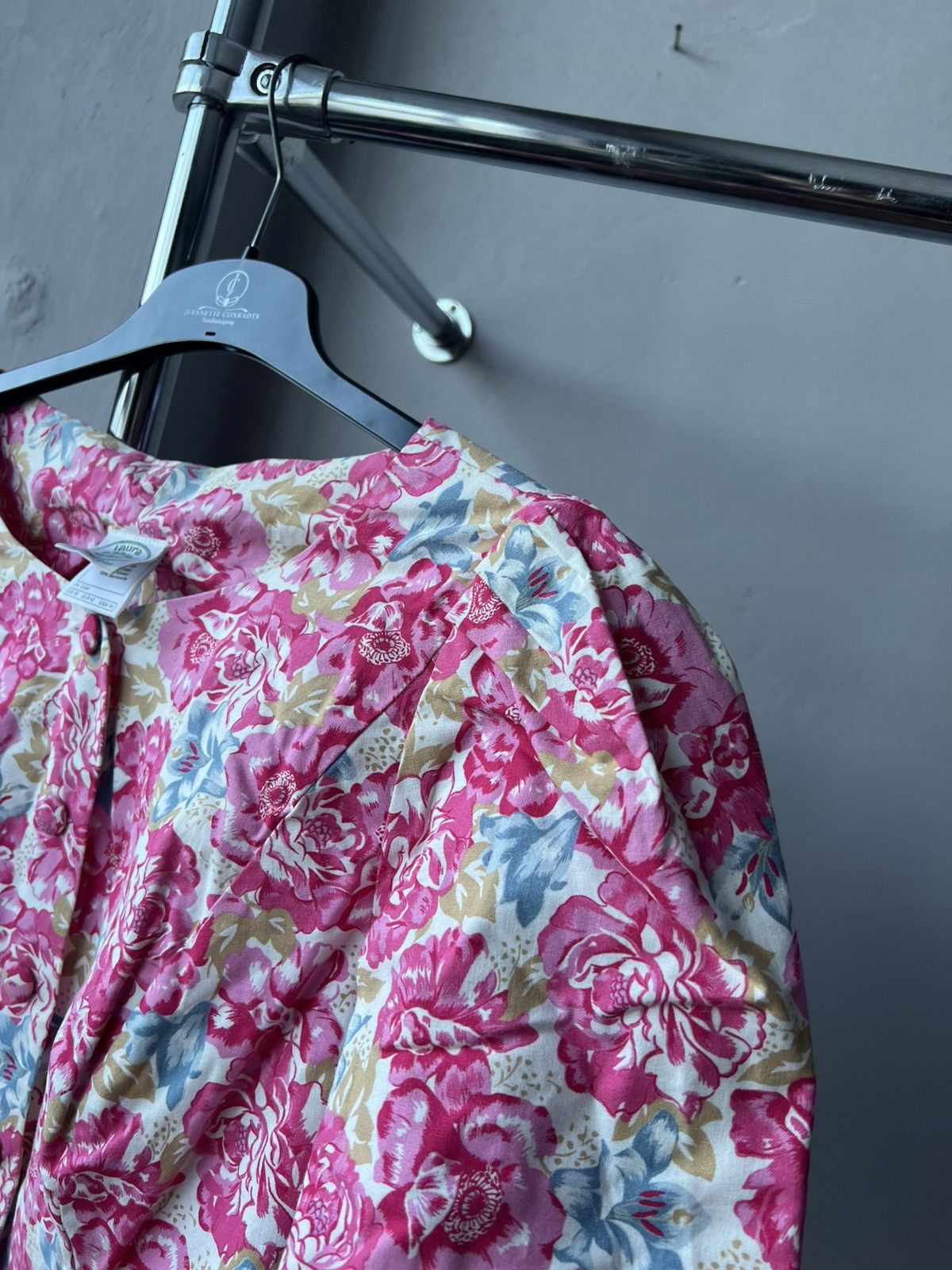 Laura Ashley VINTAGE 80’s LAURA ASHLEY PINK FLORAL ART BUTTON JACKET Uk16 Size XL / US 12-14 / IT 48-50 - 9 Thumbnail