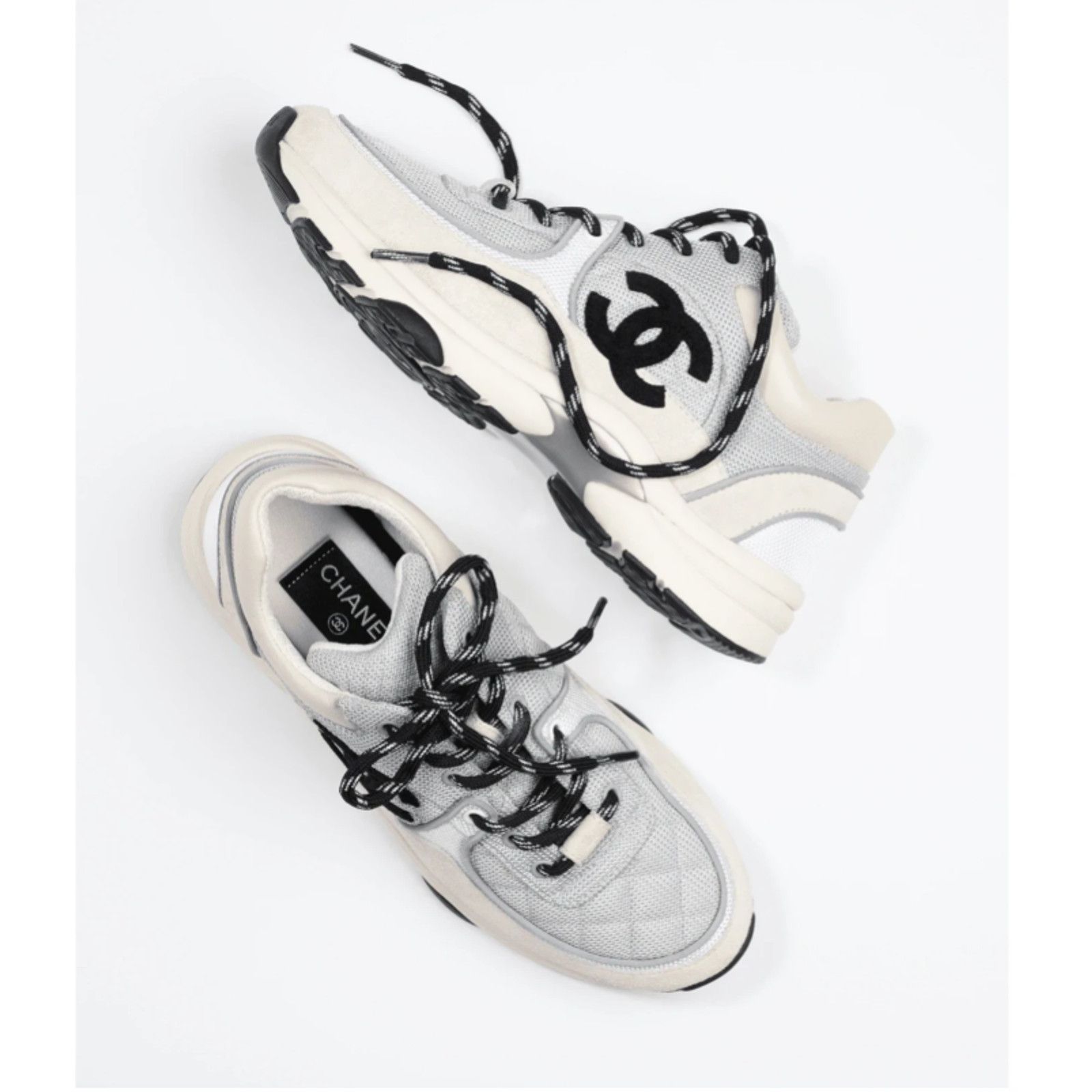 Chanel 21B Suede CC Logo Tie Flat Runner Trainer Sneaker 38.5 Size US 8.5 / IT 38.5 - 3 Thumbnail