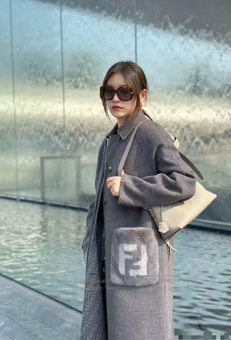 Fendi Fendi Classic Fur Lined Logo Embellished Coat Jacket Size 4XL / US 24-26 - 9 Thumbnail