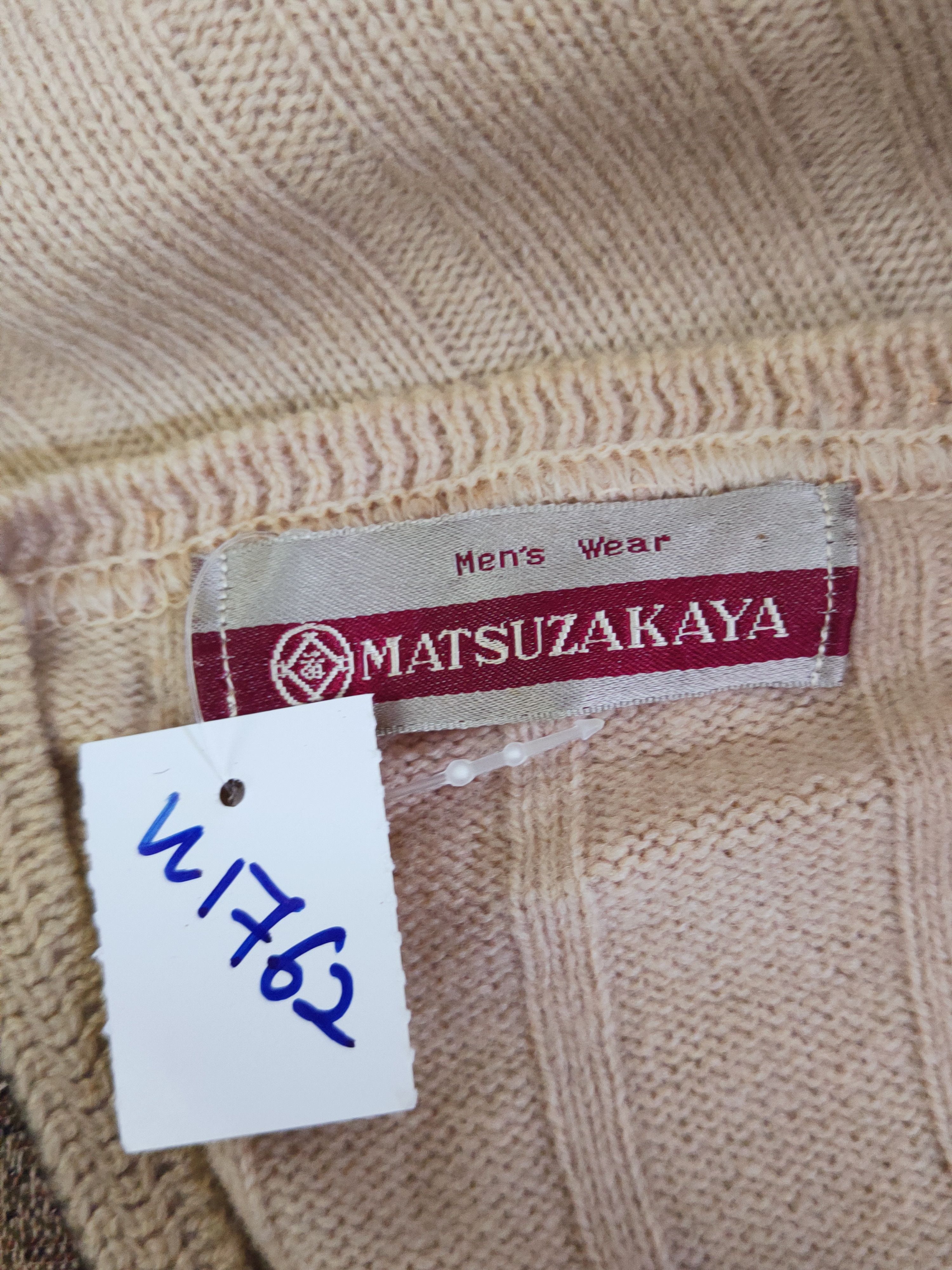 Vintage Matsuzakaya Brown Knitwear vintage Vests #W1762 Size US M / EU 48-50 / 2 - 10 Thumbnail