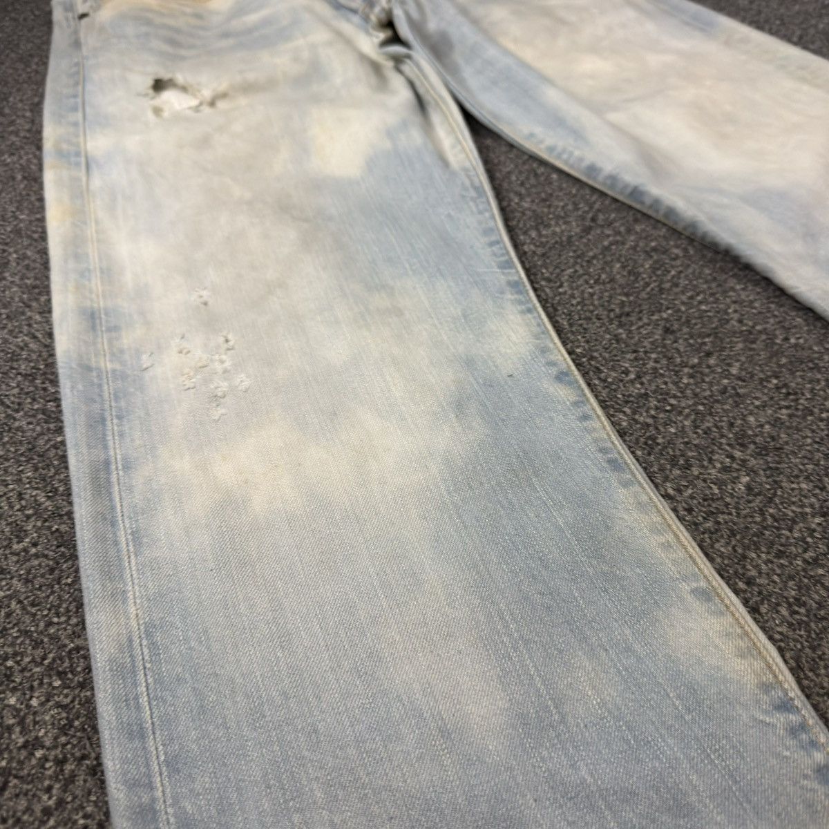 Levi's Made & Crafted y2k Splash 2 Tone Levis 501 Thrashed Denim Baggy Flared Size US 31 - 6 Thumbnail