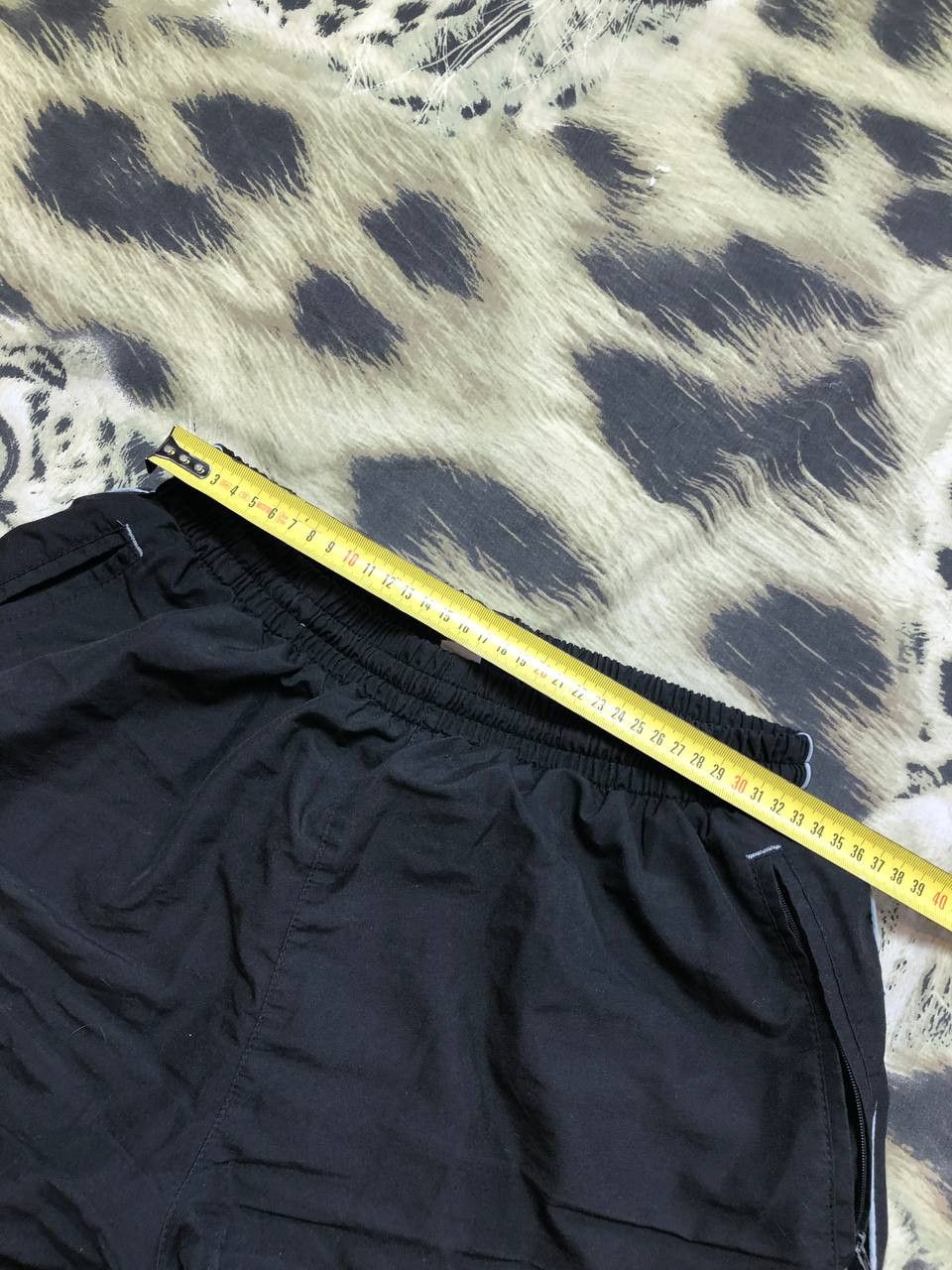 Umbro UMBRO vintage nylon oversize baggy fit sweatpants Size US 34 / EU 50 - 10 Thumbnail