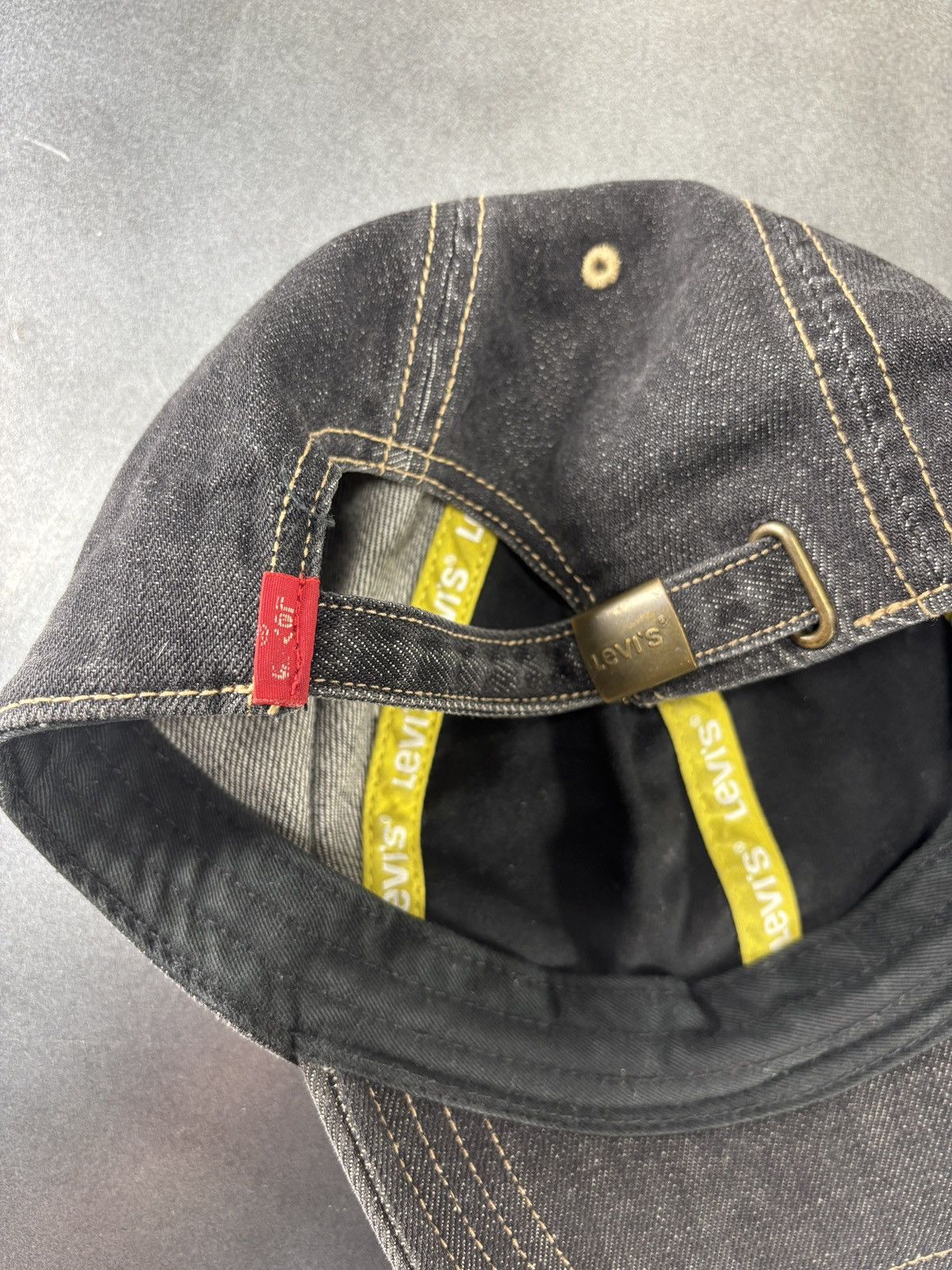 Levi's Y2K Levis Baseball Cap 2000s Vintage Printed Hat Von Dutch Size ONE SIZE - 8 Thumbnail