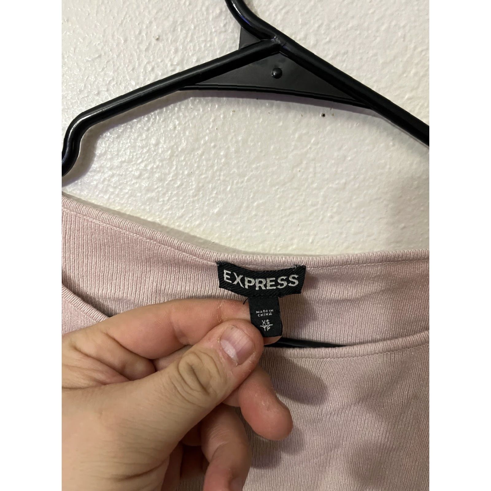 Express EXPRESS Sweater Women XS Blush Pink Flare Sleeve Pullover Solid Womens Size XS / US 0-2 / IT 36-38 - 2 Thumbnail