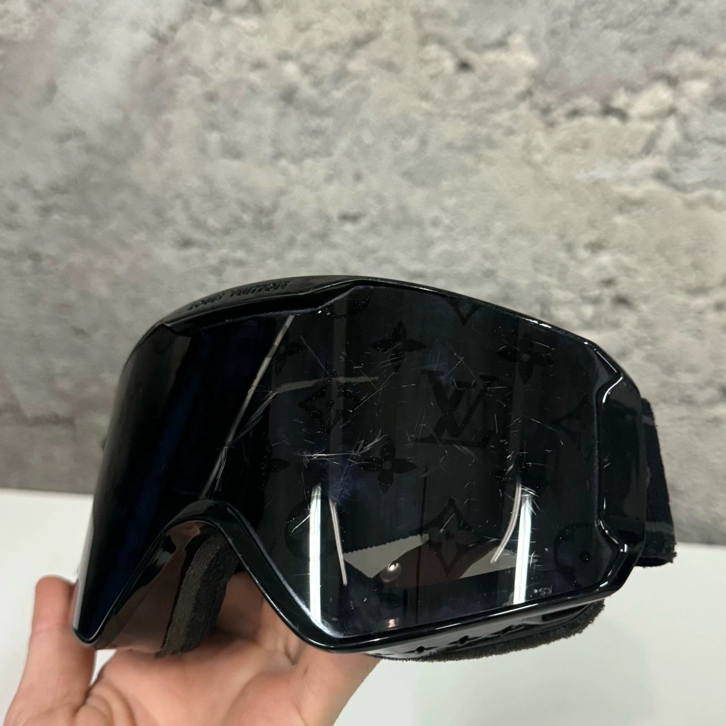 Louis Vuitton Louis Vuitton LV snow goggles Size ONE SIZE - 8 Thumbnail