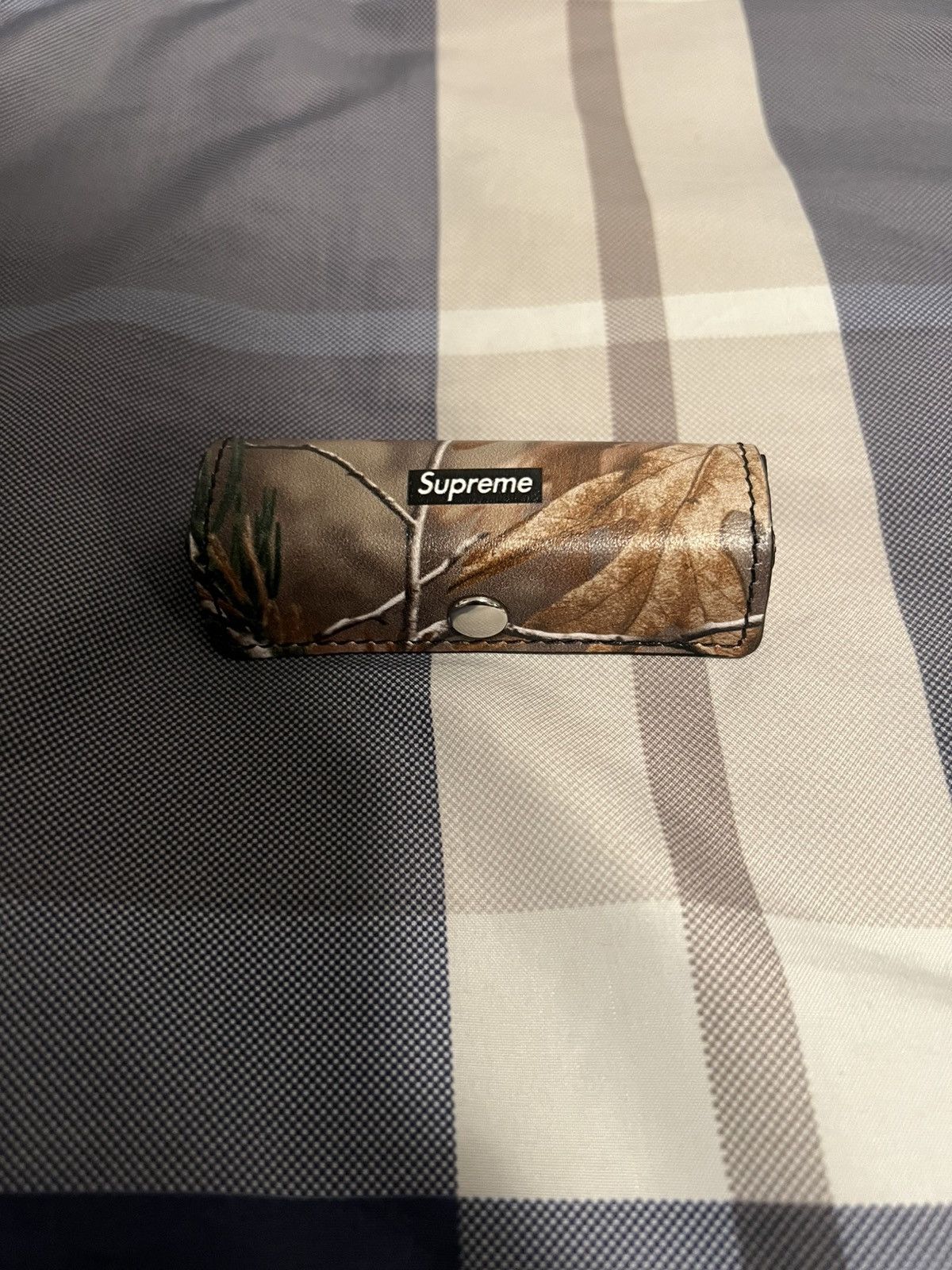 Supreme Supreme Leather Dice Set Camo Size ONE SIZE - 1 Thumbnail