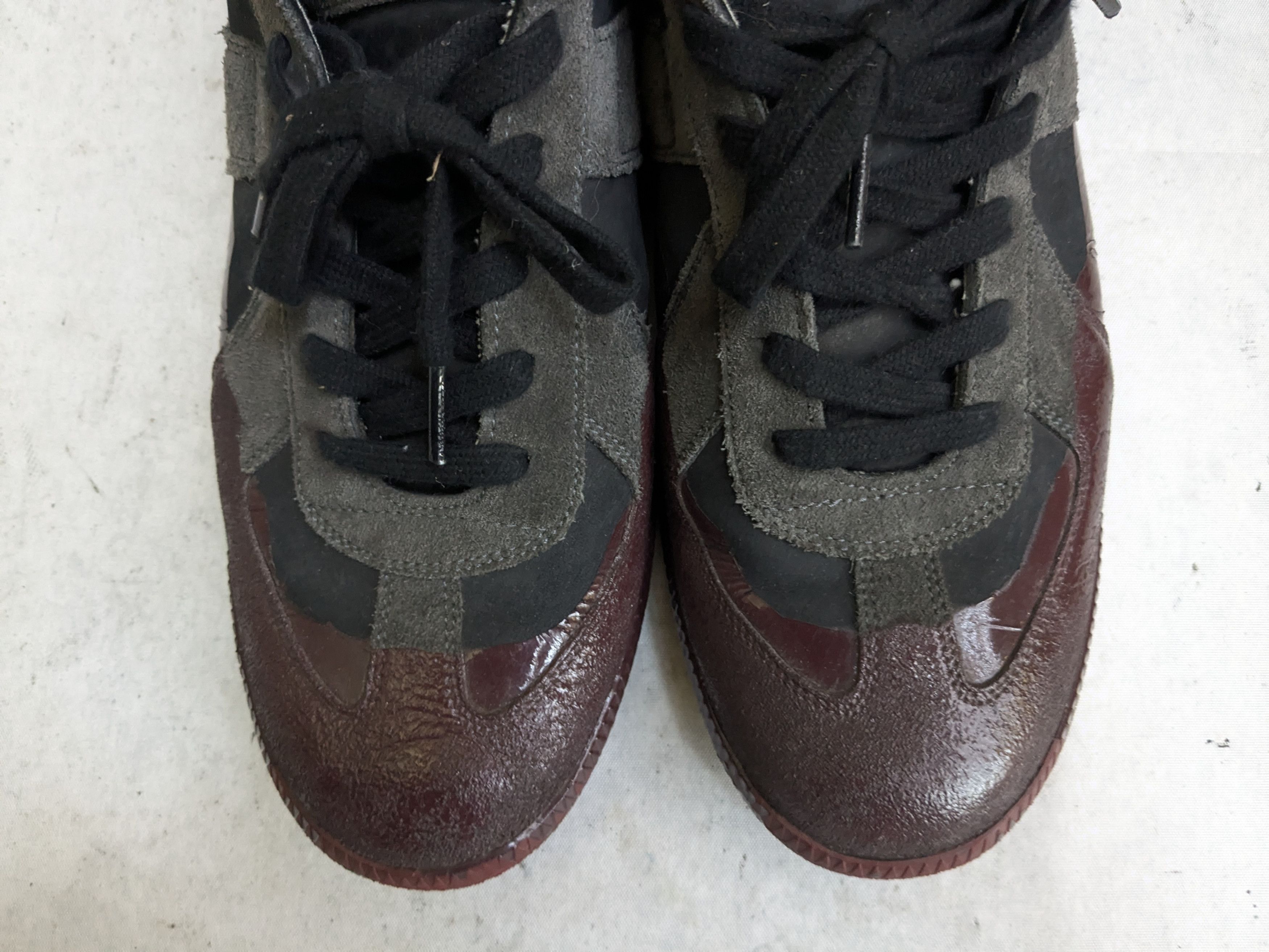 Maison Margiela Maison Margiela Replica Sneakers 11 44 Gray Black Burgundy Size US 11 / EU 44 - 4 Thumbnail