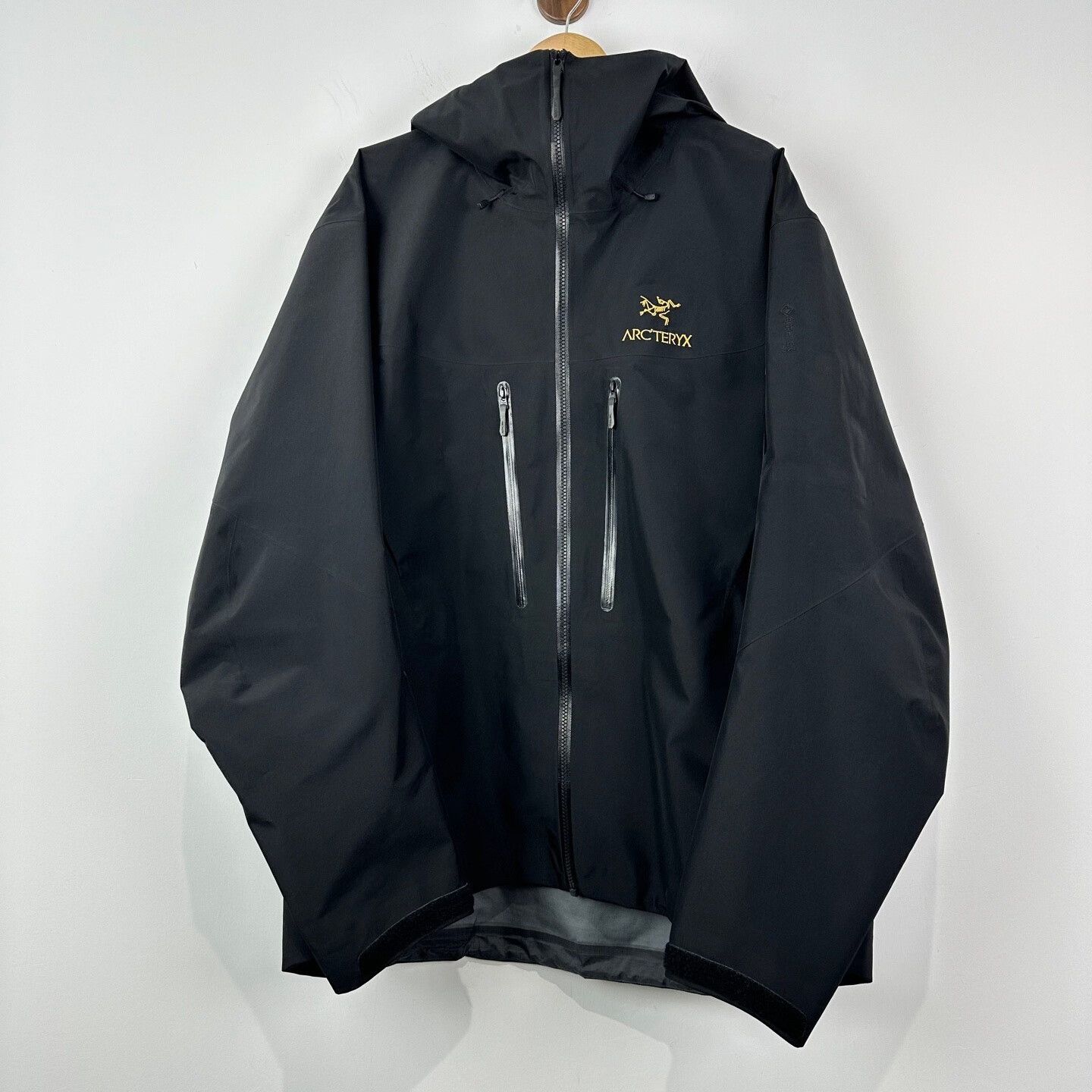 Arc'teryx Arcteryx Alpha SV Shell Jacket XL Size US XL / EU 56 / 4 - 1 Thumbnail