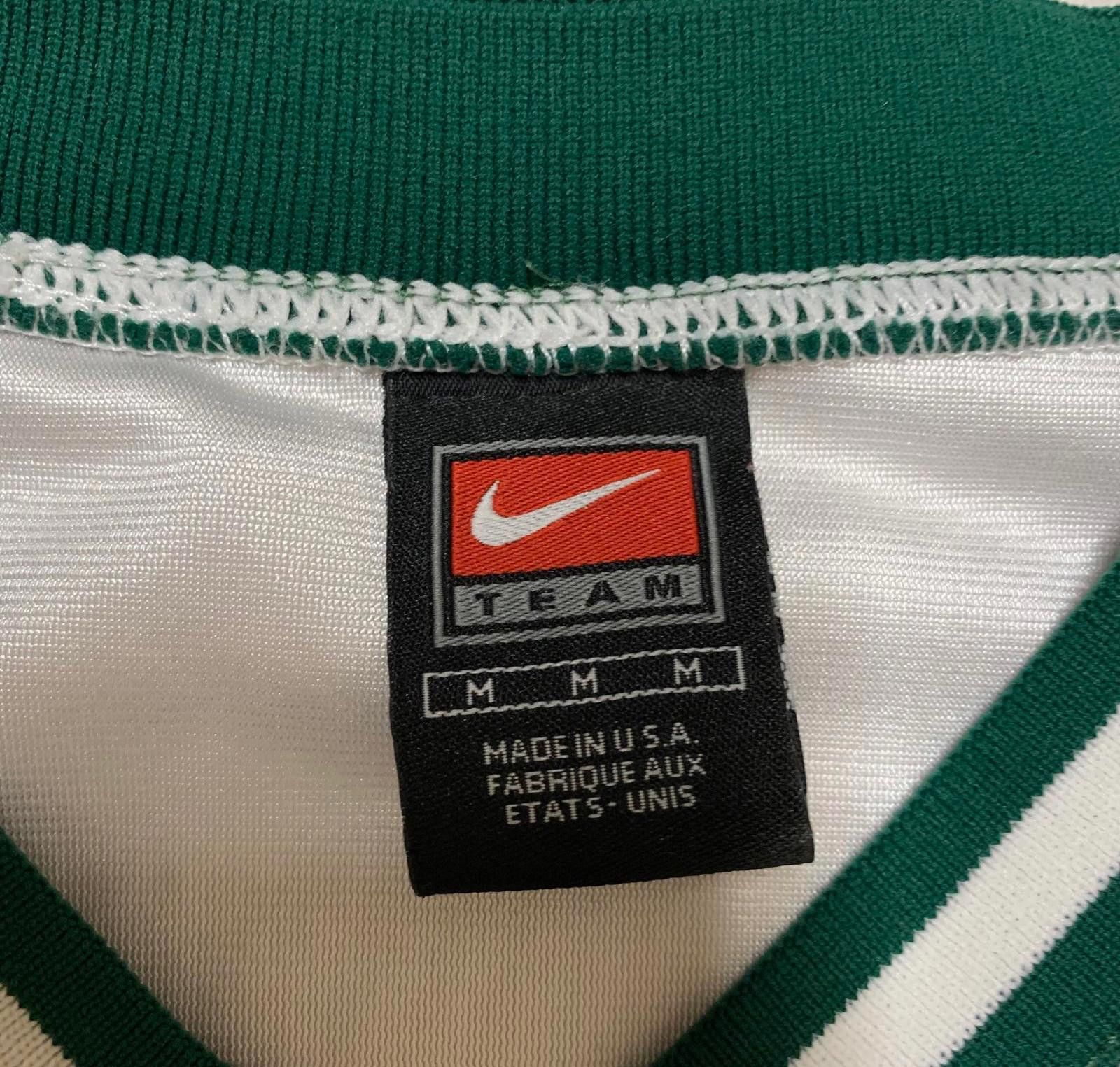 Nike VTG Nike Raiders Basketball Jersey #15 Sz M White Size US M / EU 48-50 / 2 - 3 Thumbnail